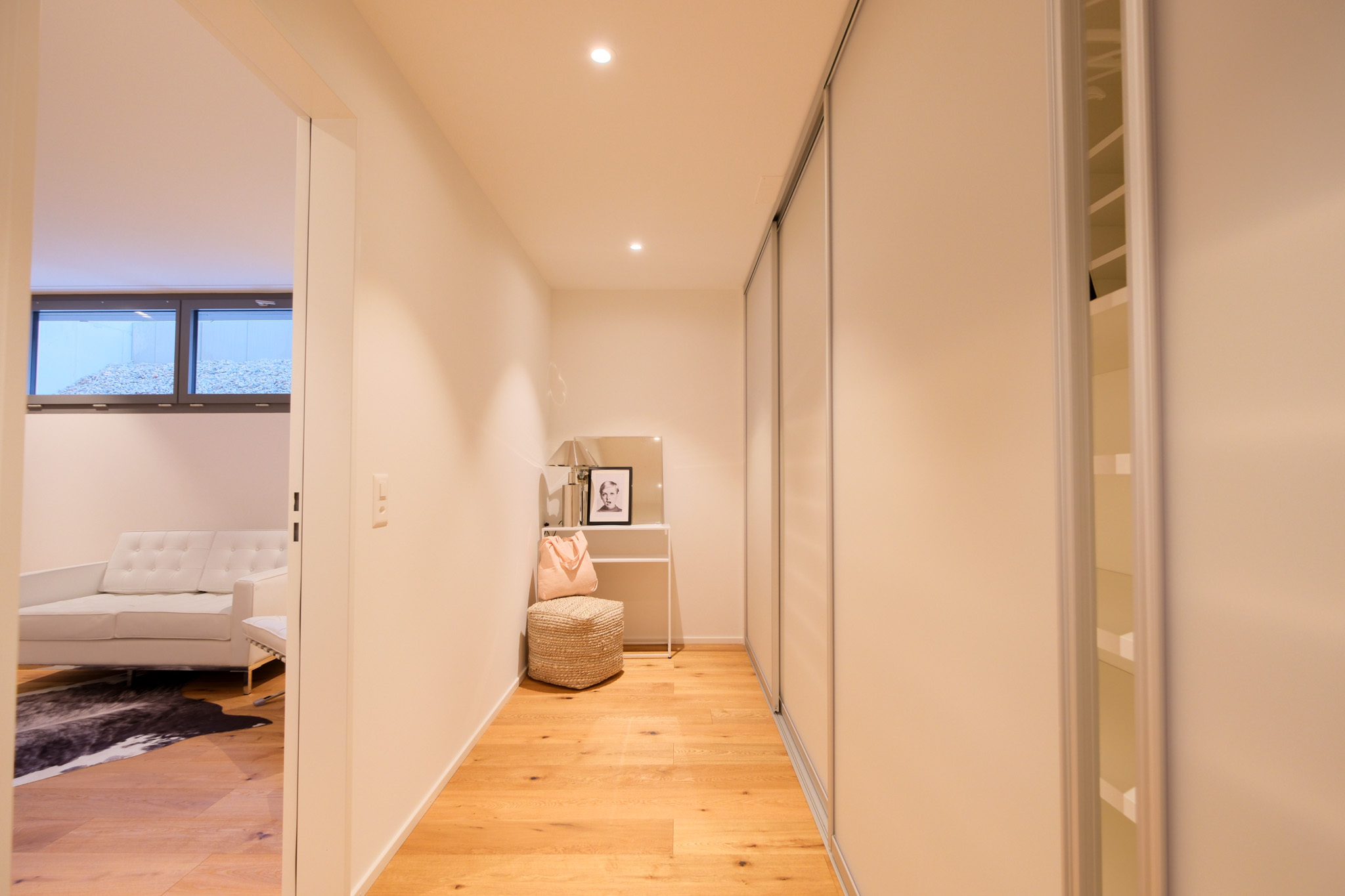 Eingang mit Garderobe / Untergeschoss 