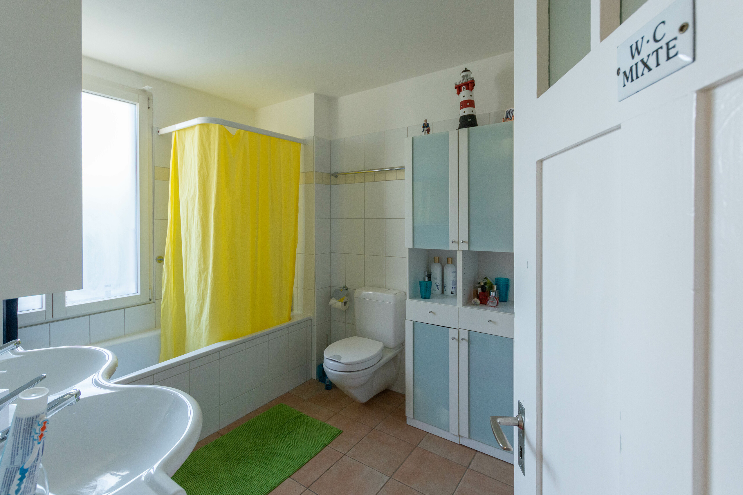Interior view 3