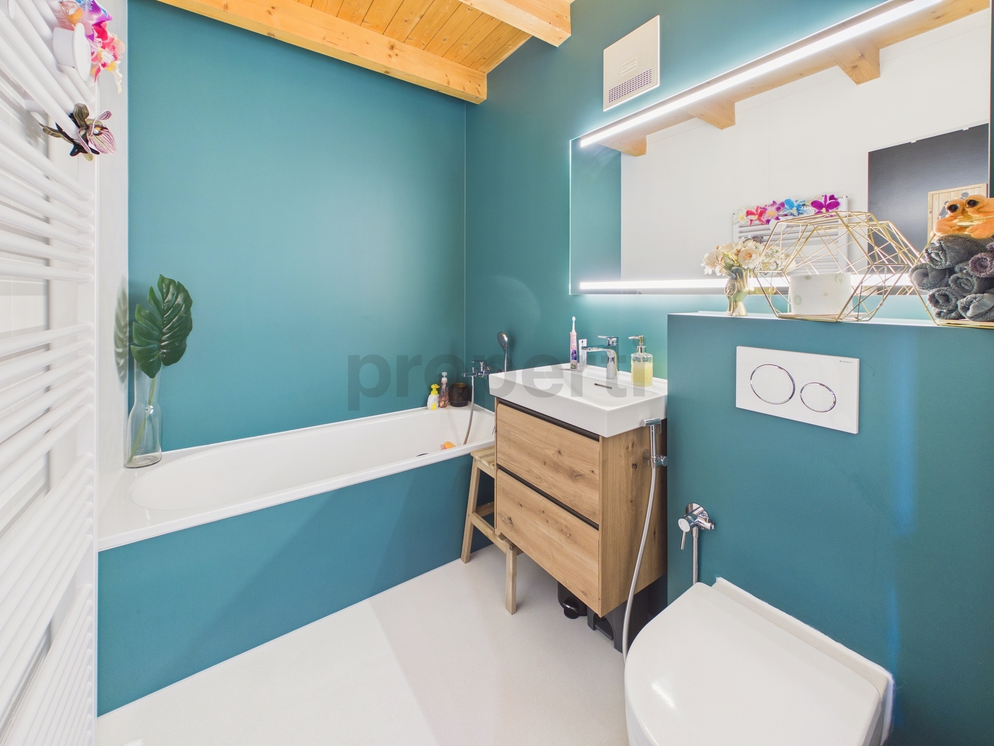 Photo 9