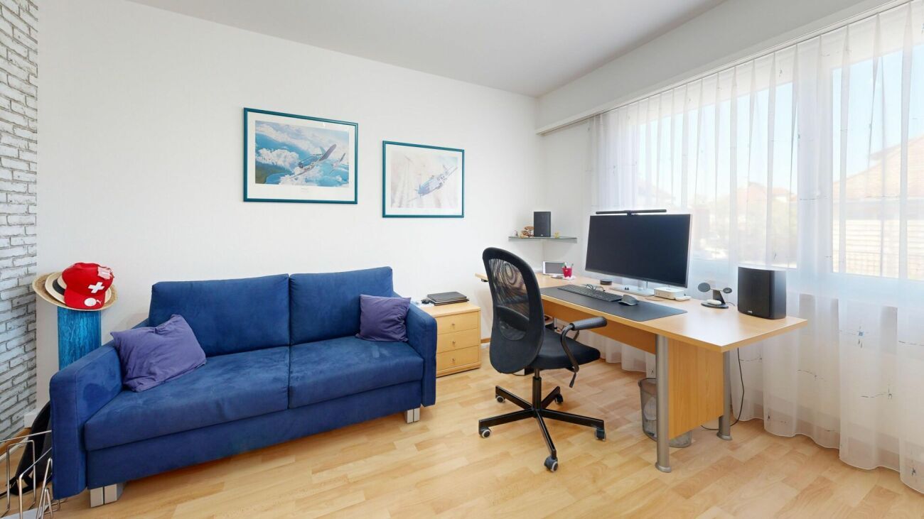 Kinderzimmer-/Büro3