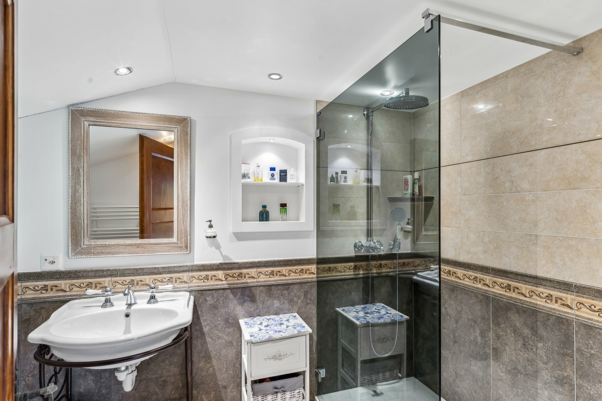 Shower room Bedroom 2 Shower room Bedroom 2