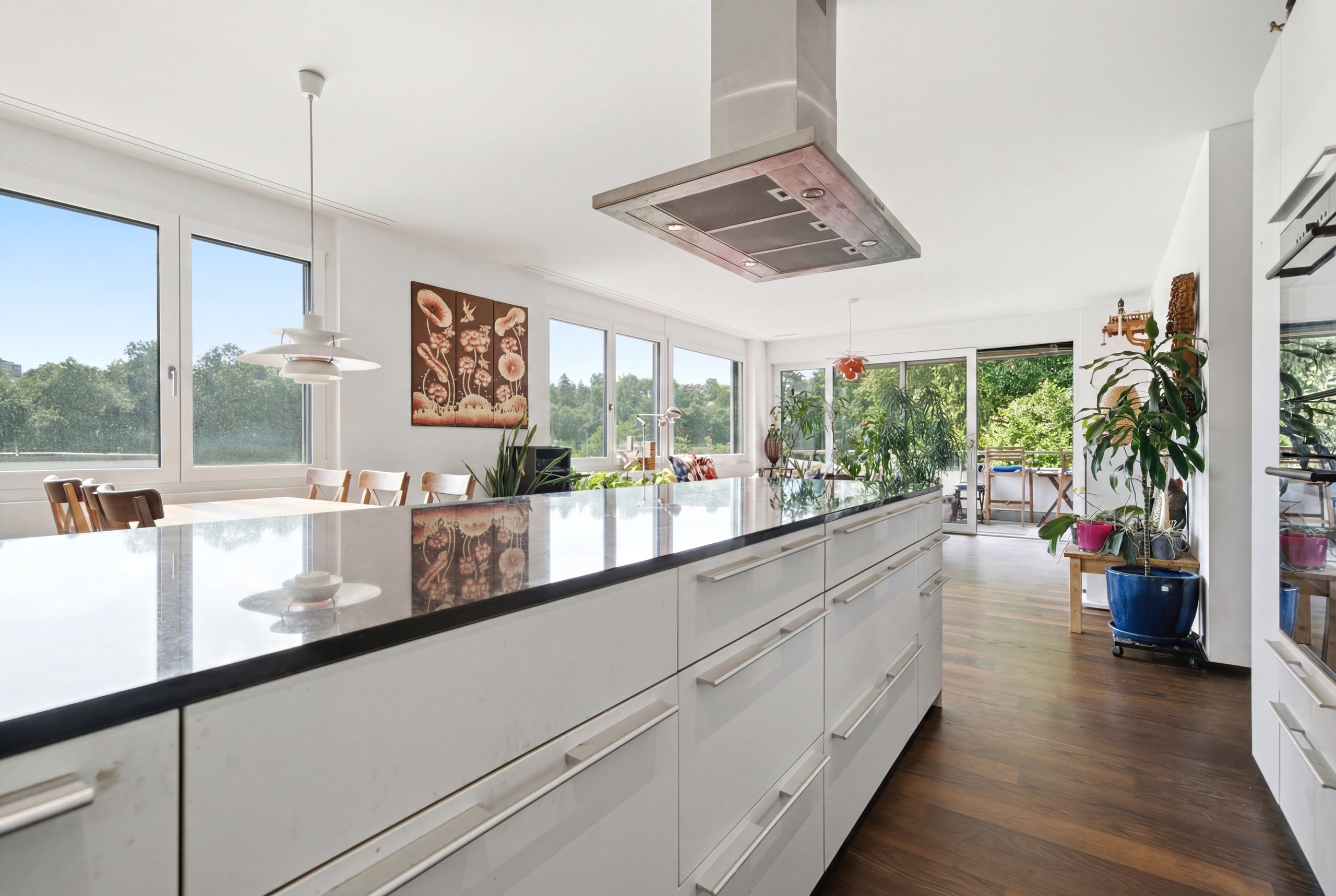 Interior view 4