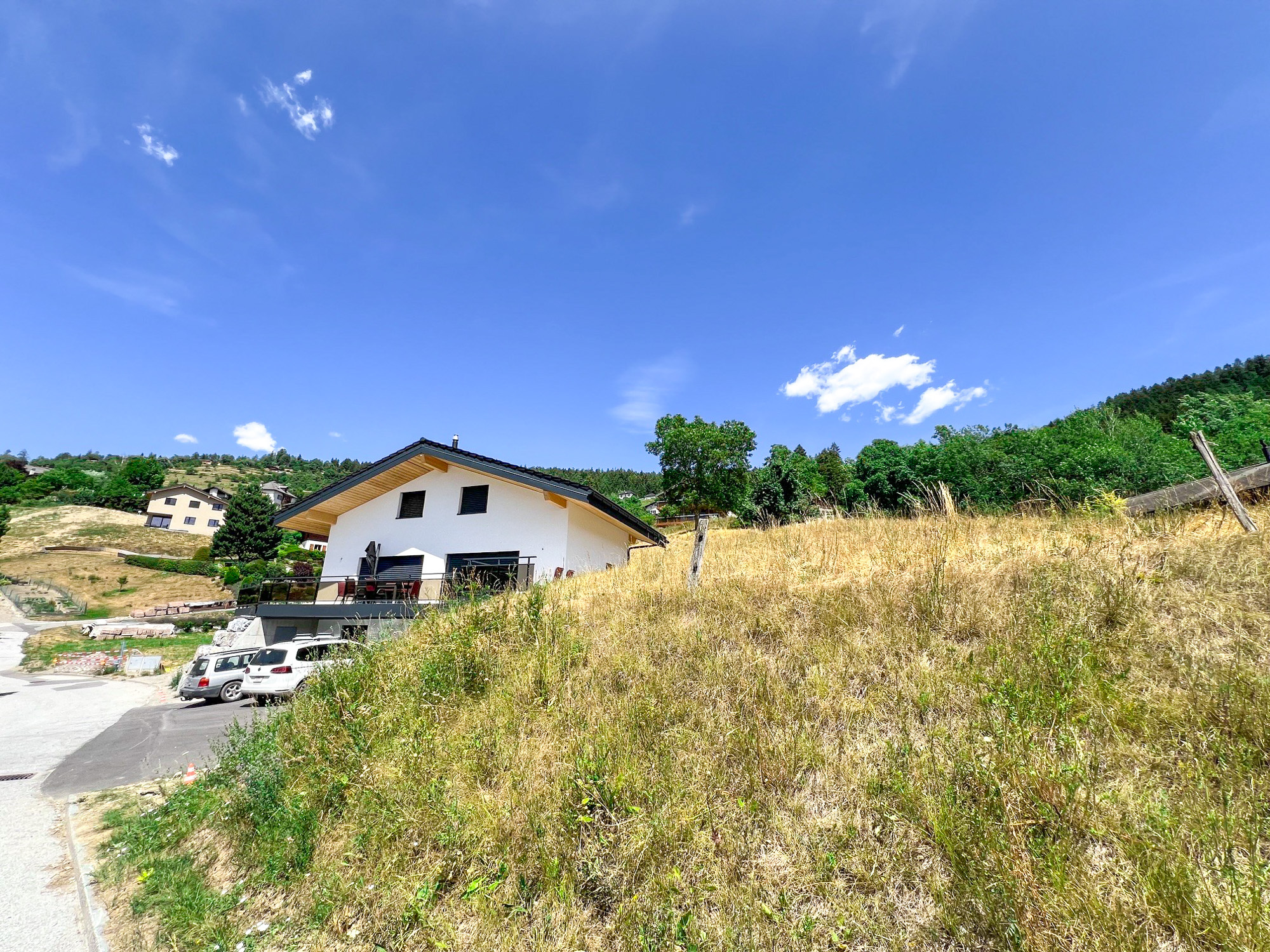 Exterior view 2