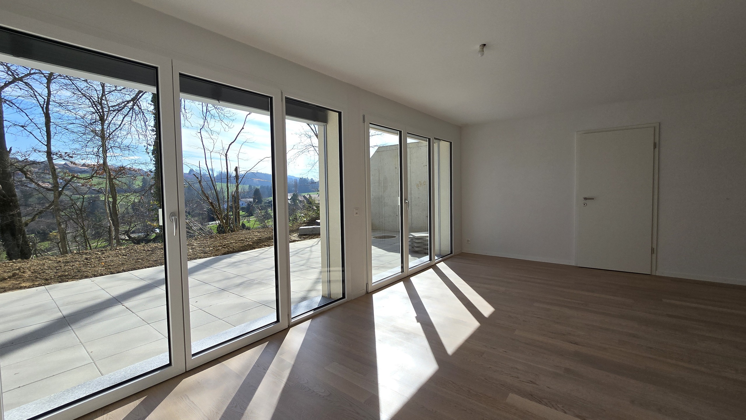 Chambre au rez inférieur avec terrasse