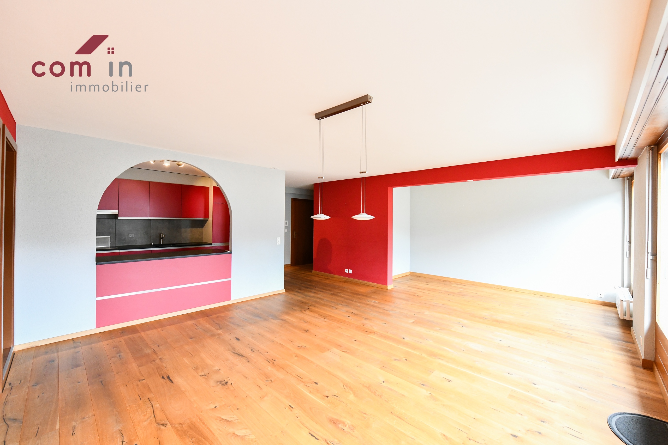 généreuse pièce à vivre de 36 m2 généreuse pièce à vivre de 36 m2