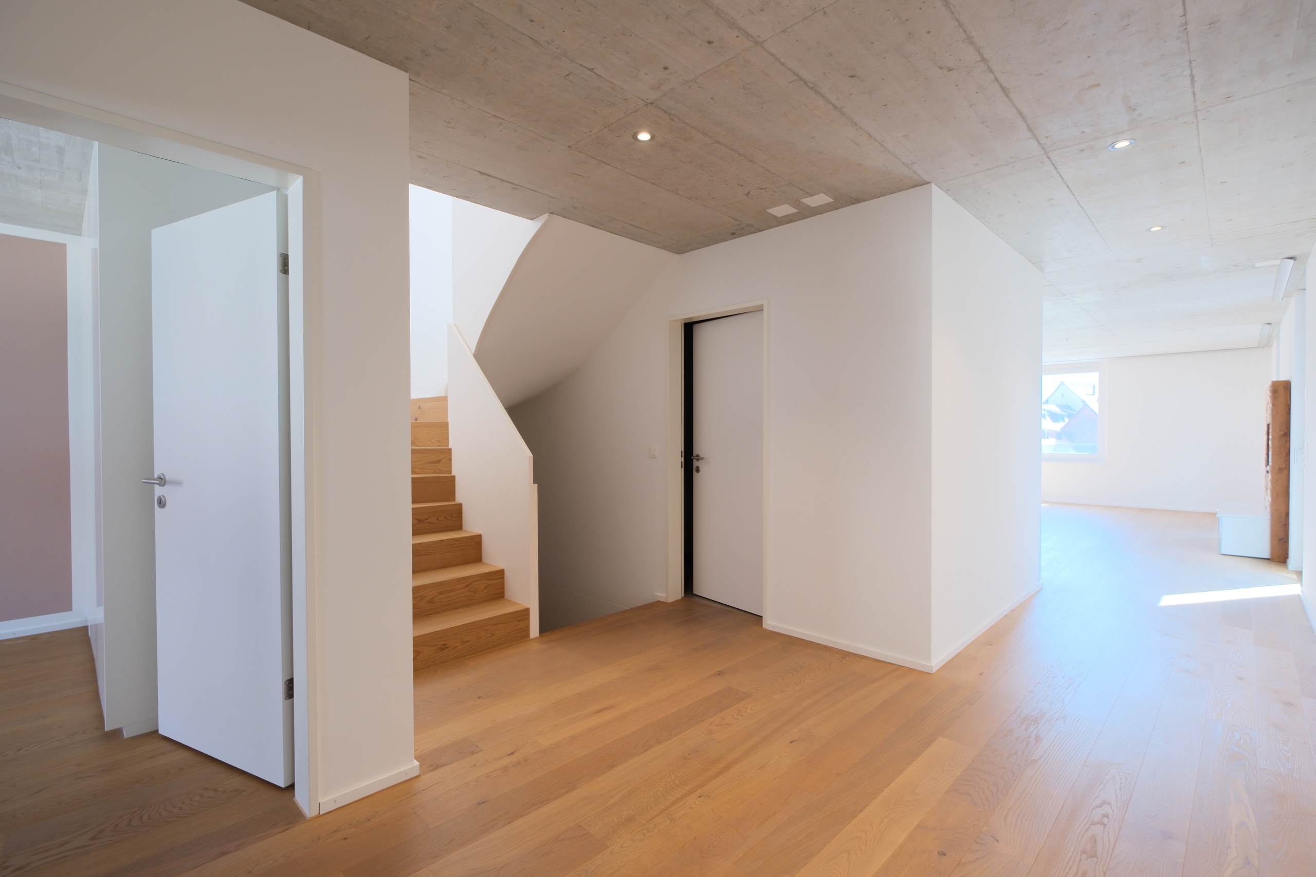 Treppe / Korridor / Vorplatz / 2. Obergeschoss