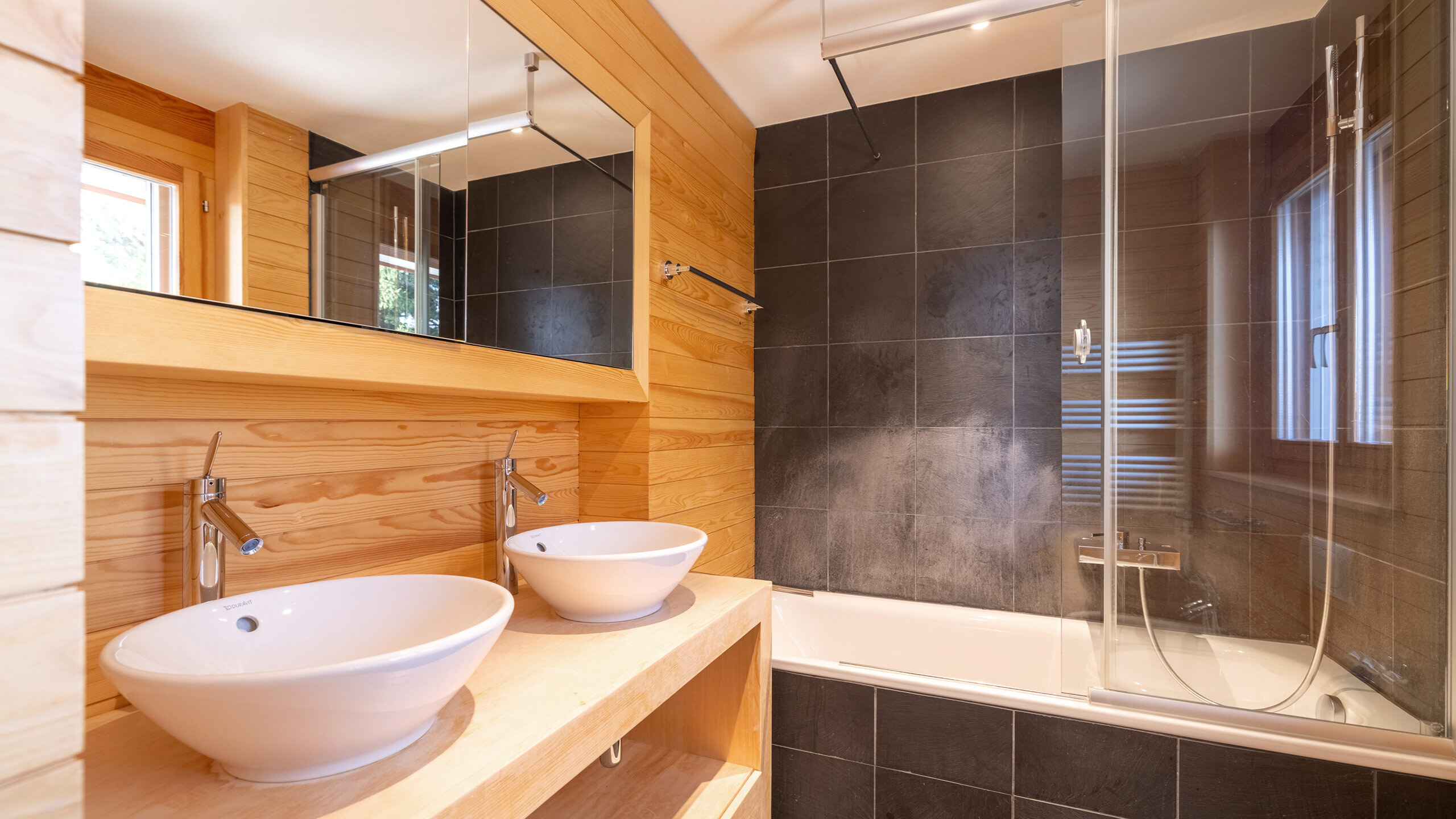 Salle de bain (2) Salle de bain (2)