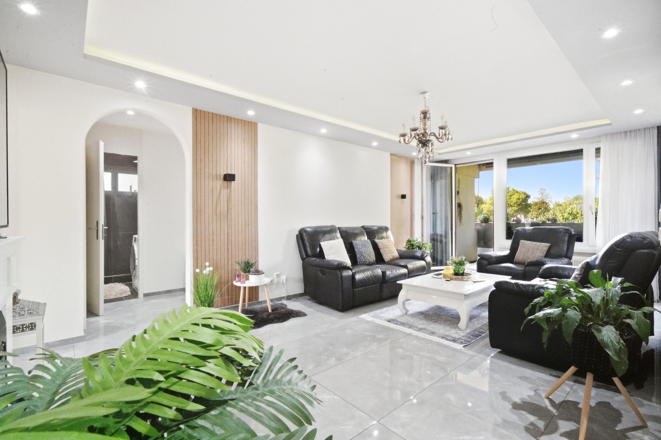 Interior view 2
