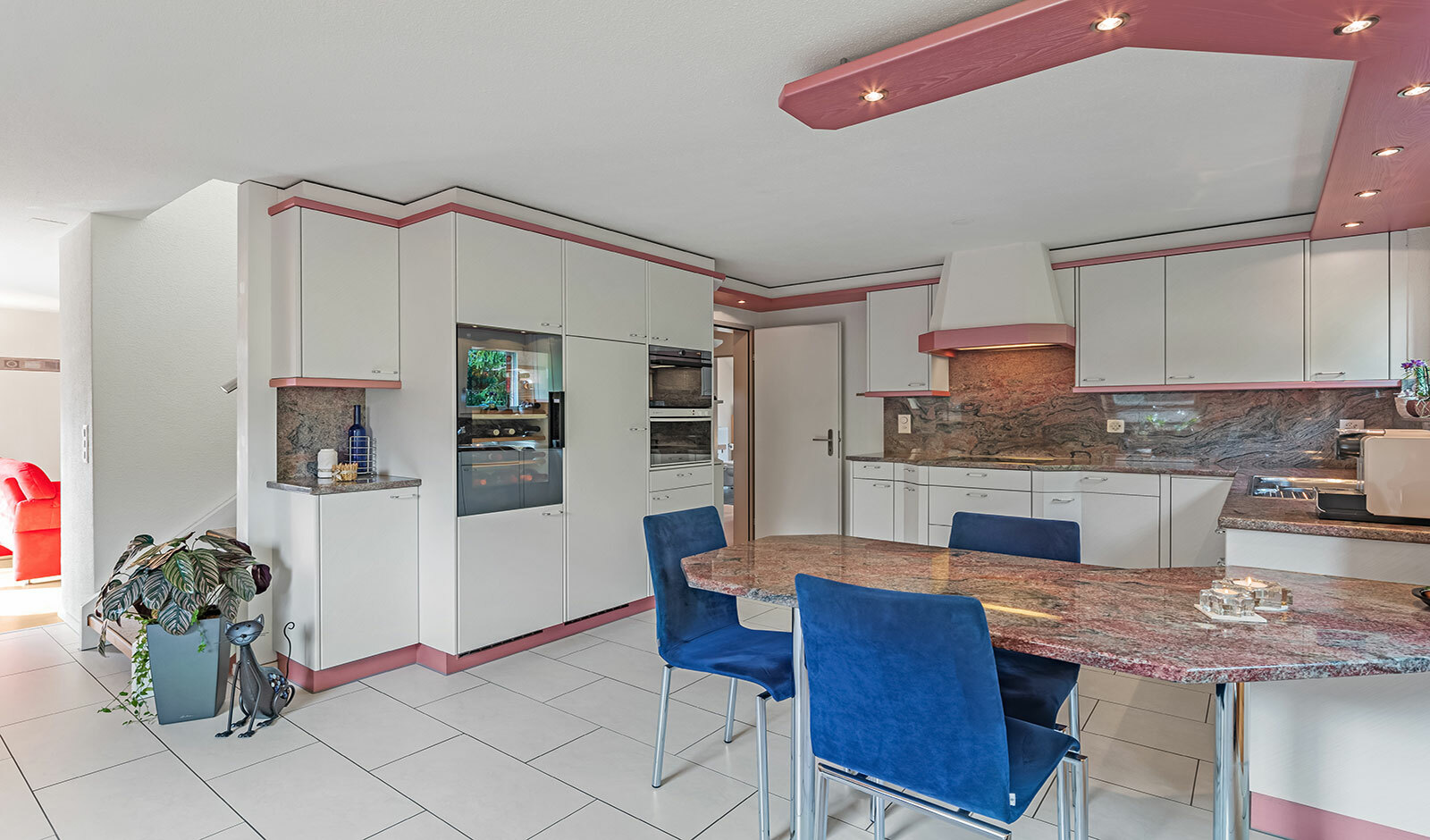 Weitere Fotos unter www.dv-immo.ch Weitere Fotos unter www.dv-immo.ch