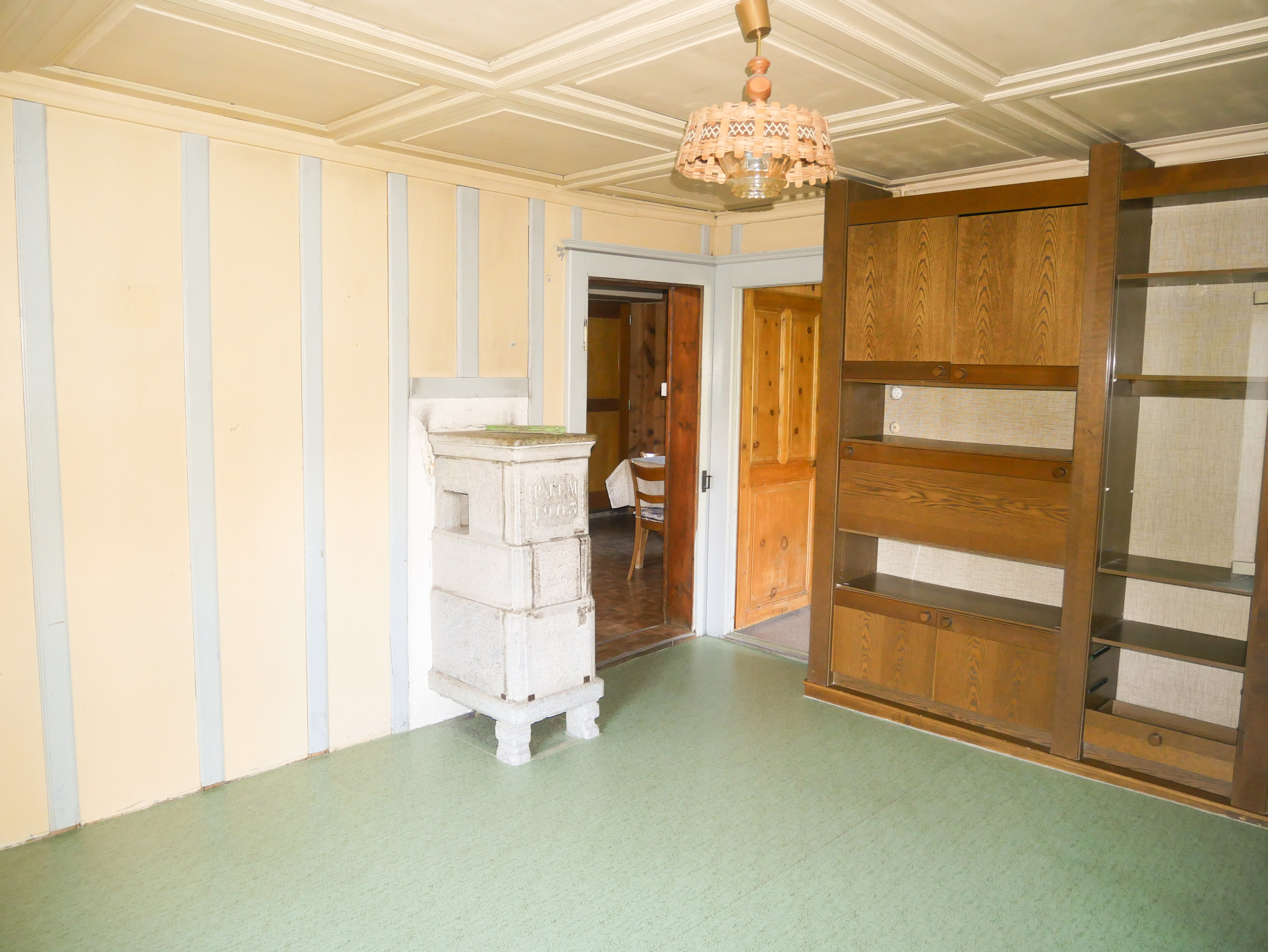 Interior view 10