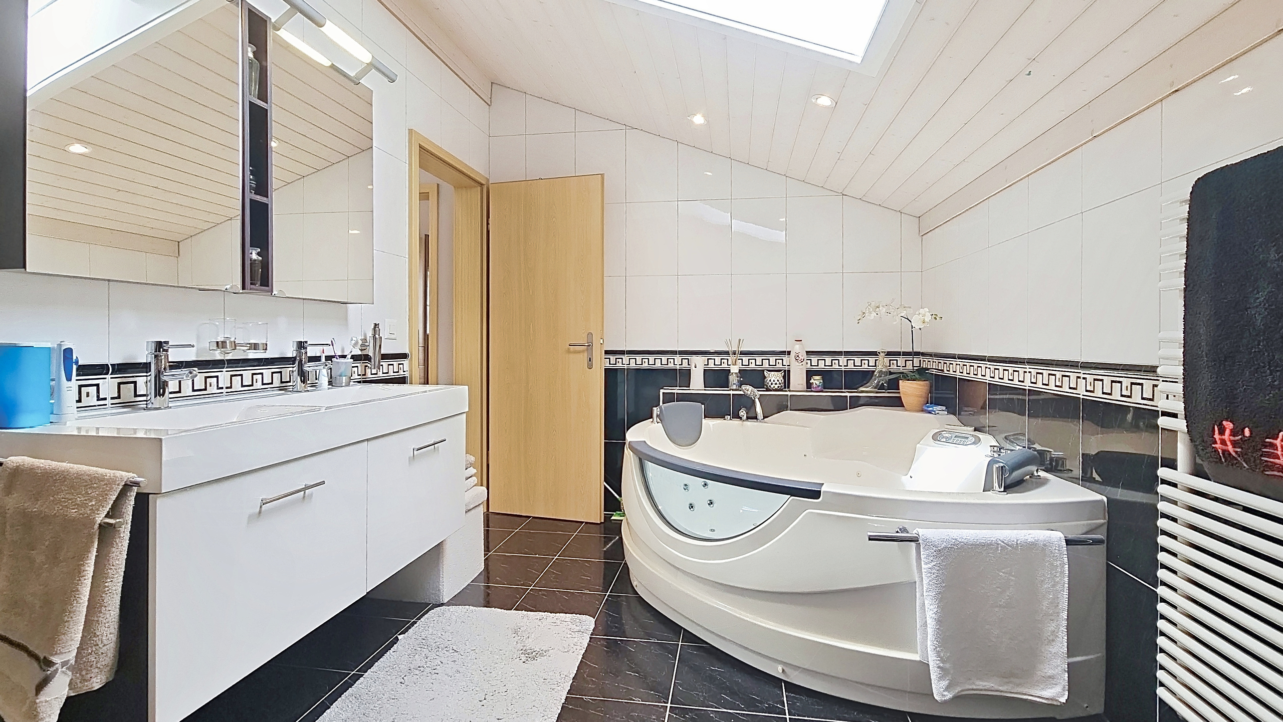 Salle de bain 2 - 1er étage Salle de bain 2 - 1er étage