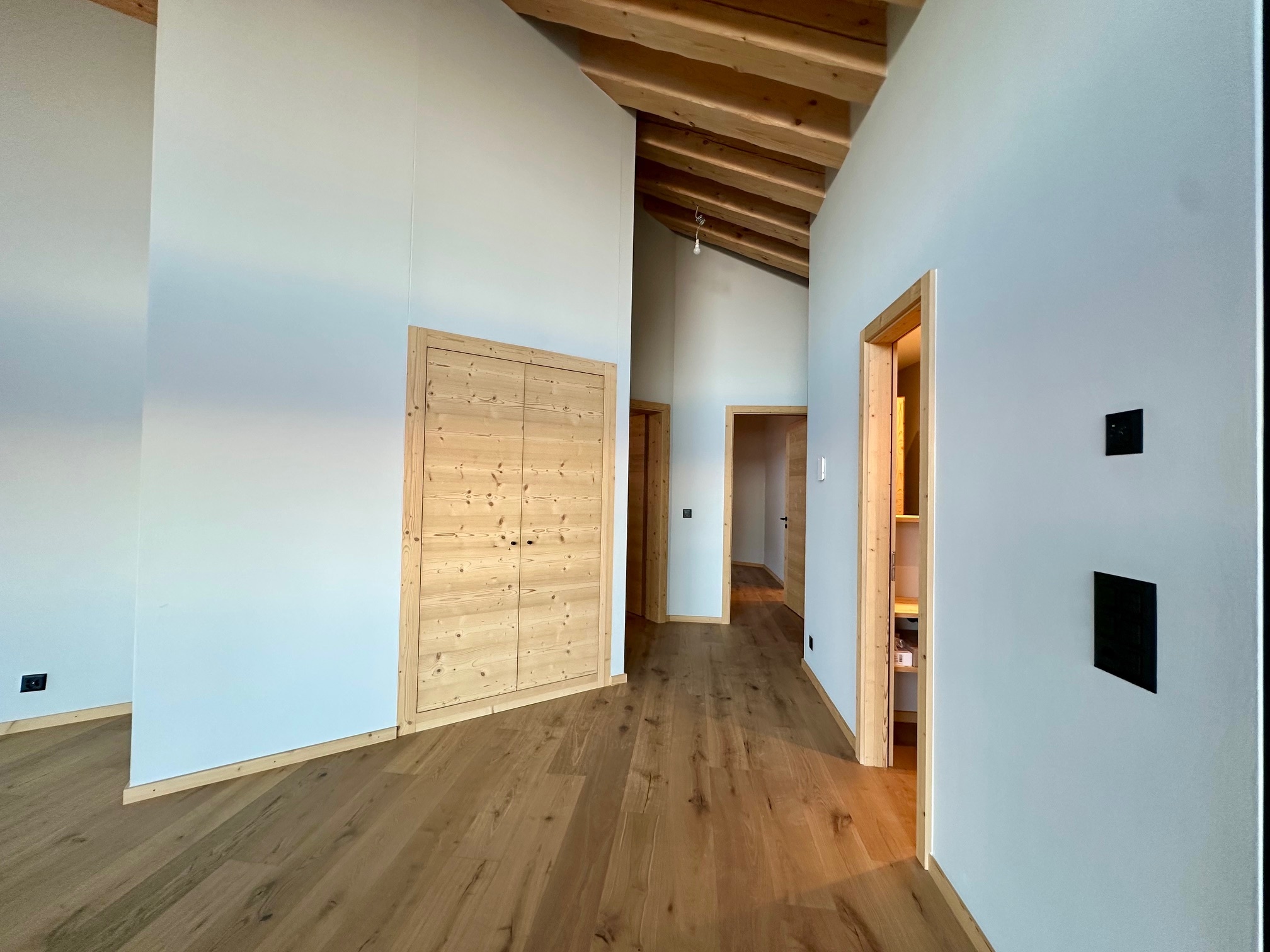 Interior view 7
