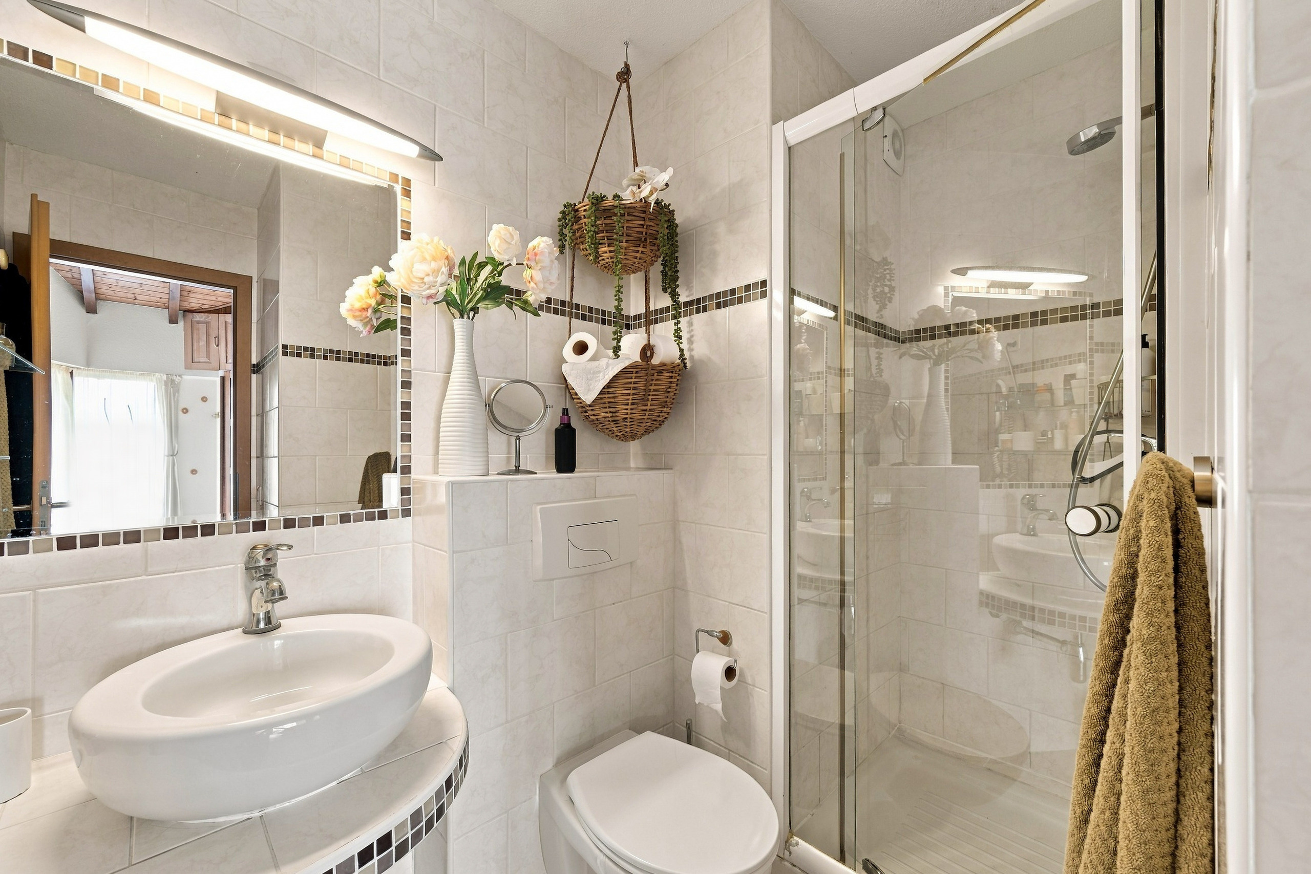 Interior view 7