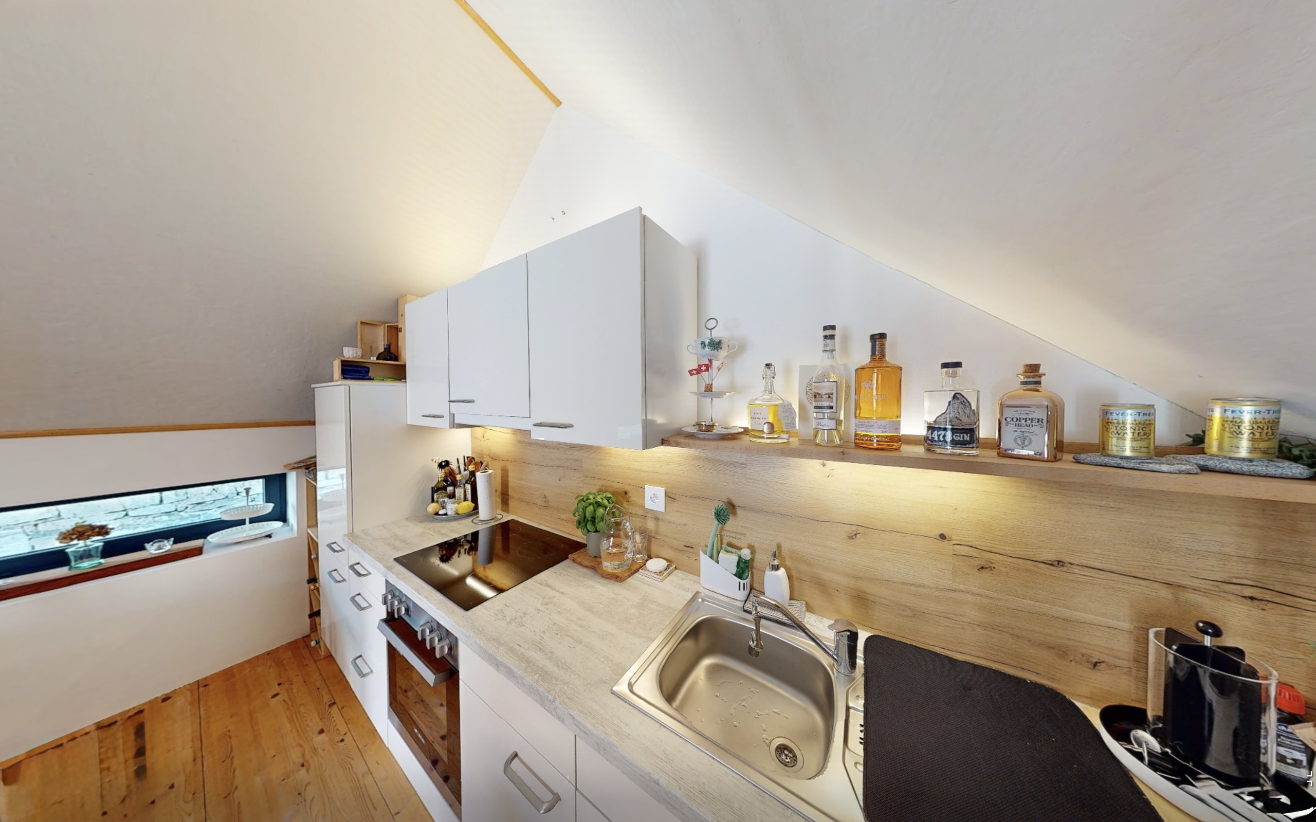 Interior view 3