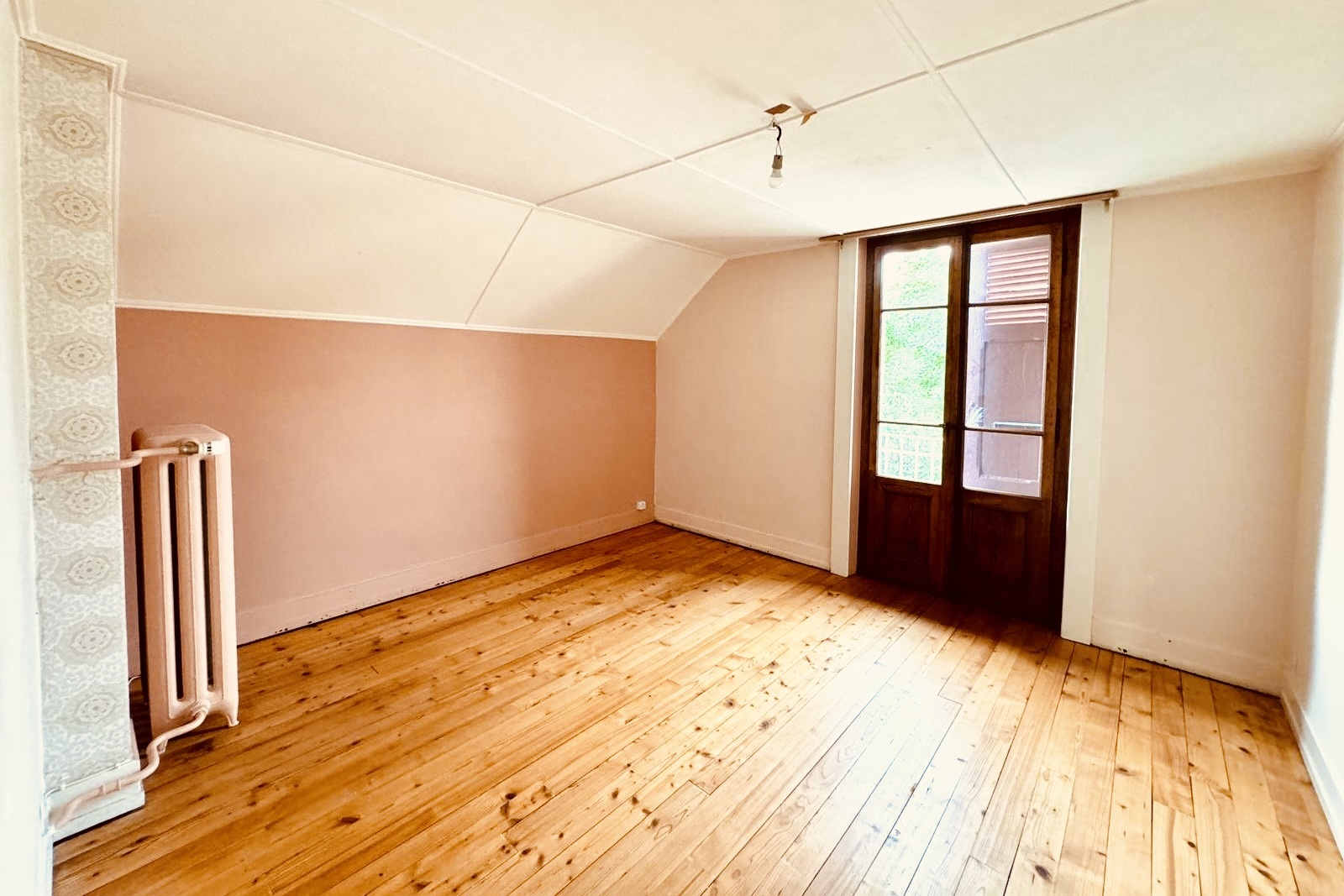 Interior view 9