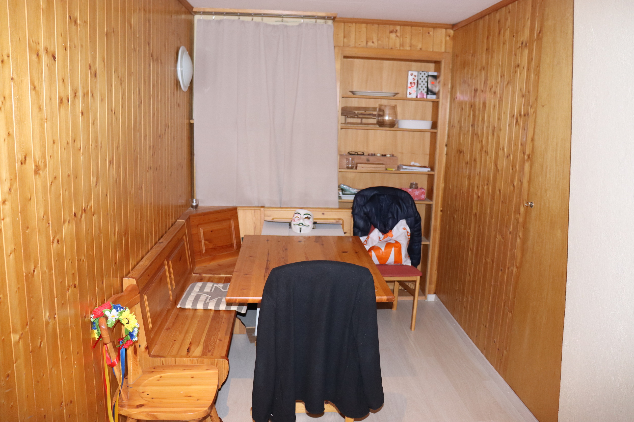Photo 3