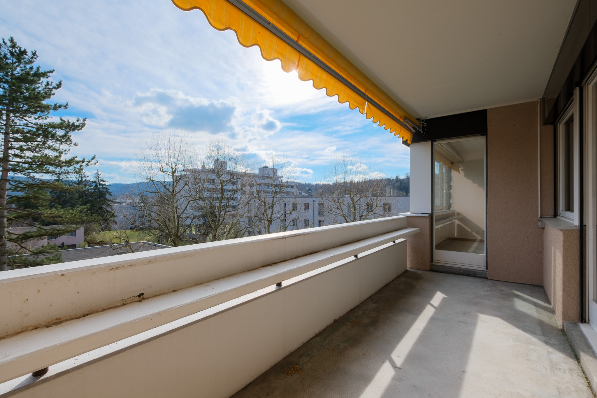 Balkon (südorientiert)