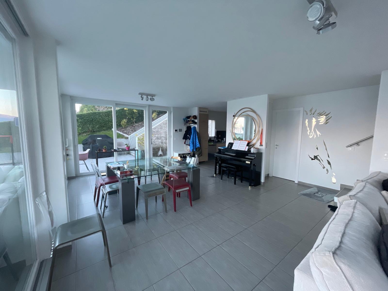 Interior view 2