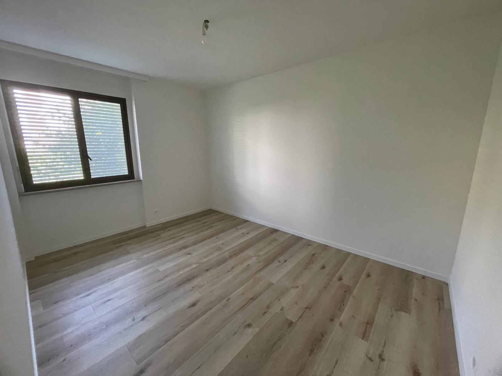 Interior view 4