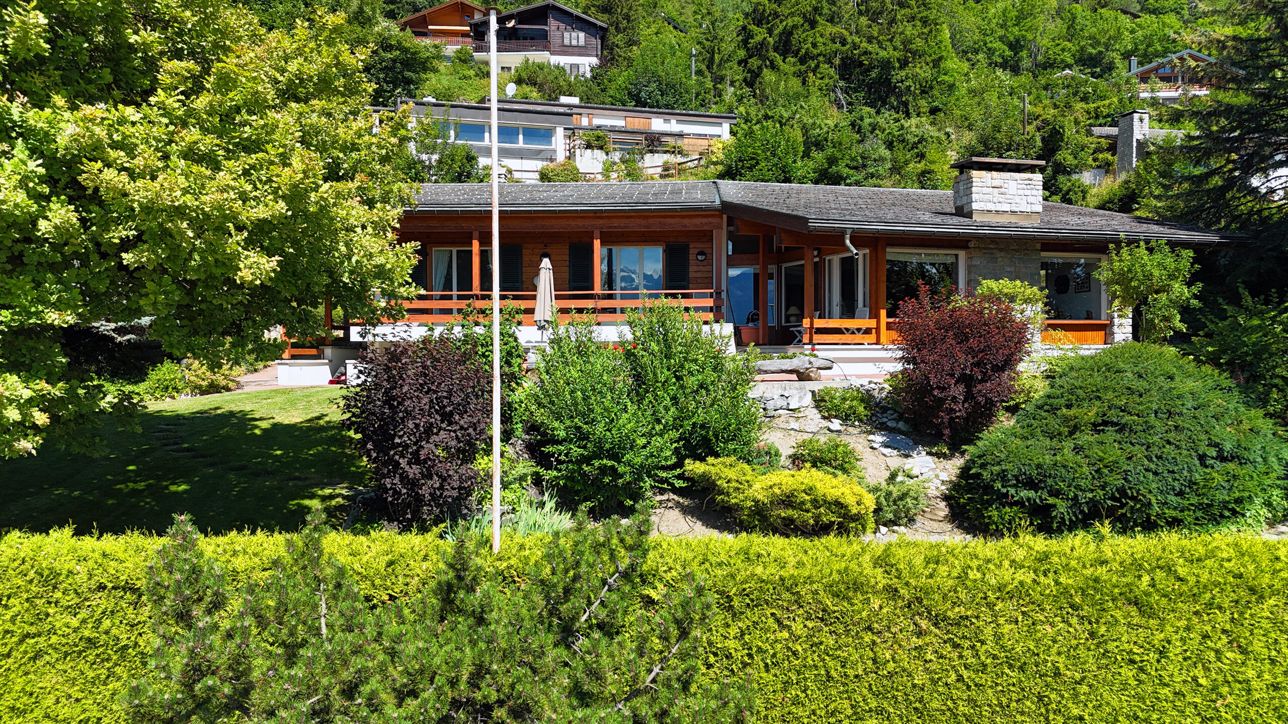 Exterior view of the chalet Exterior view of the chalet