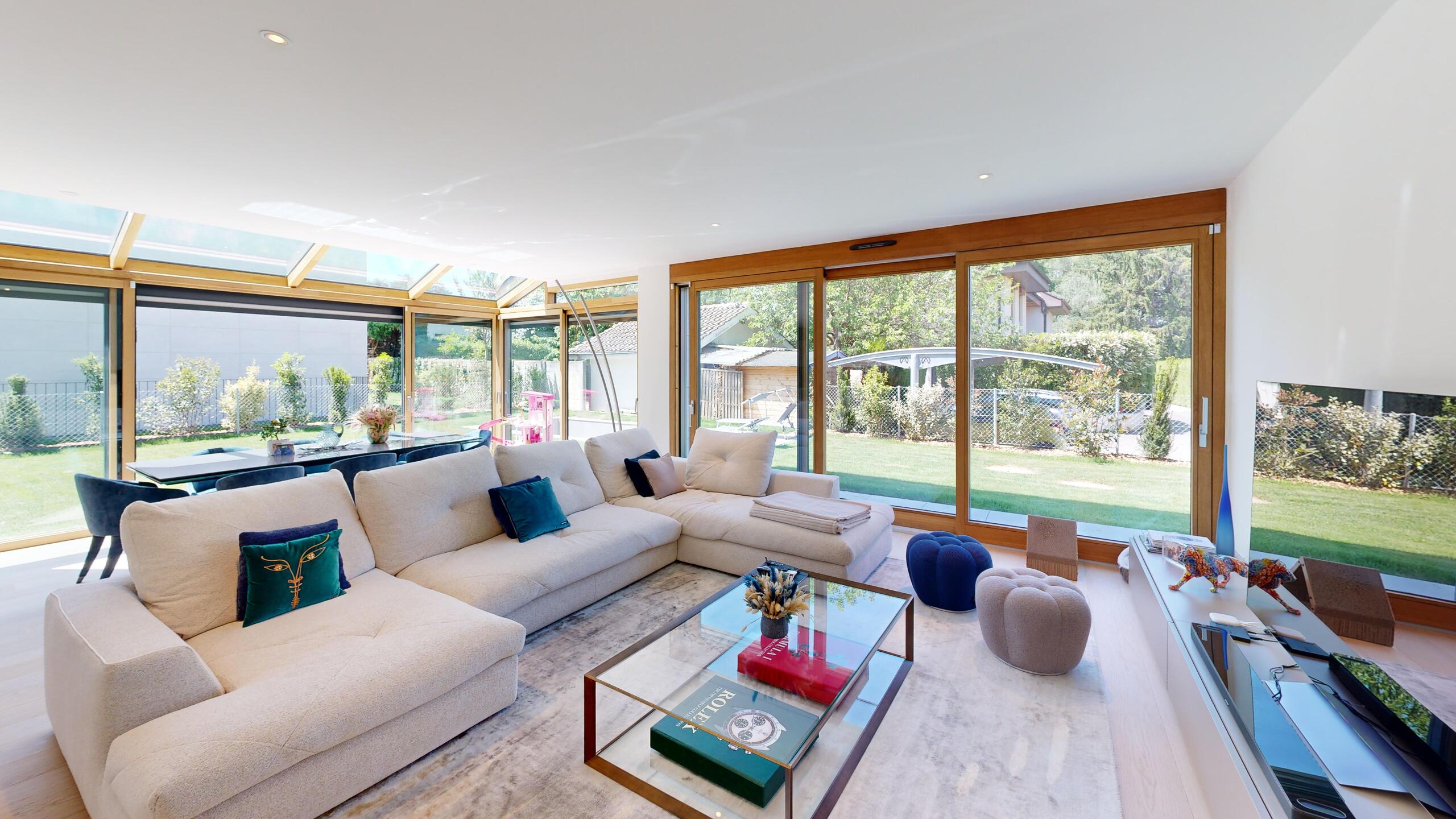 Interior view 4