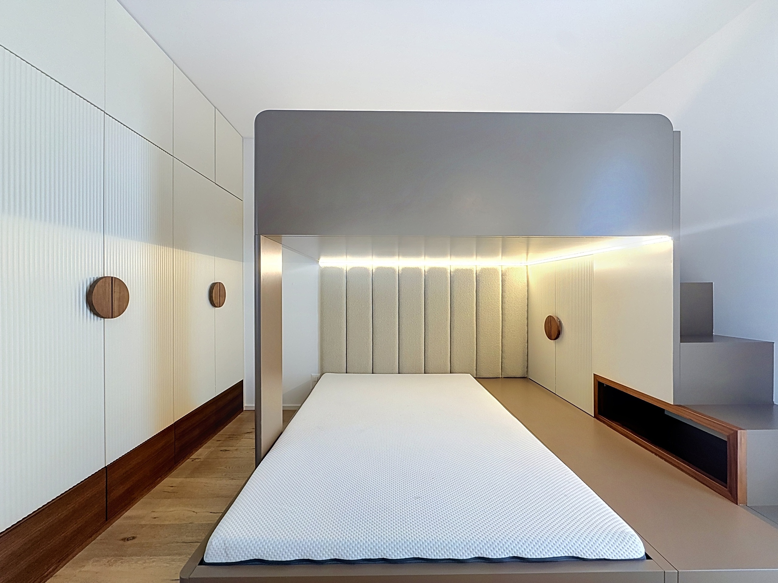 Interior view 9