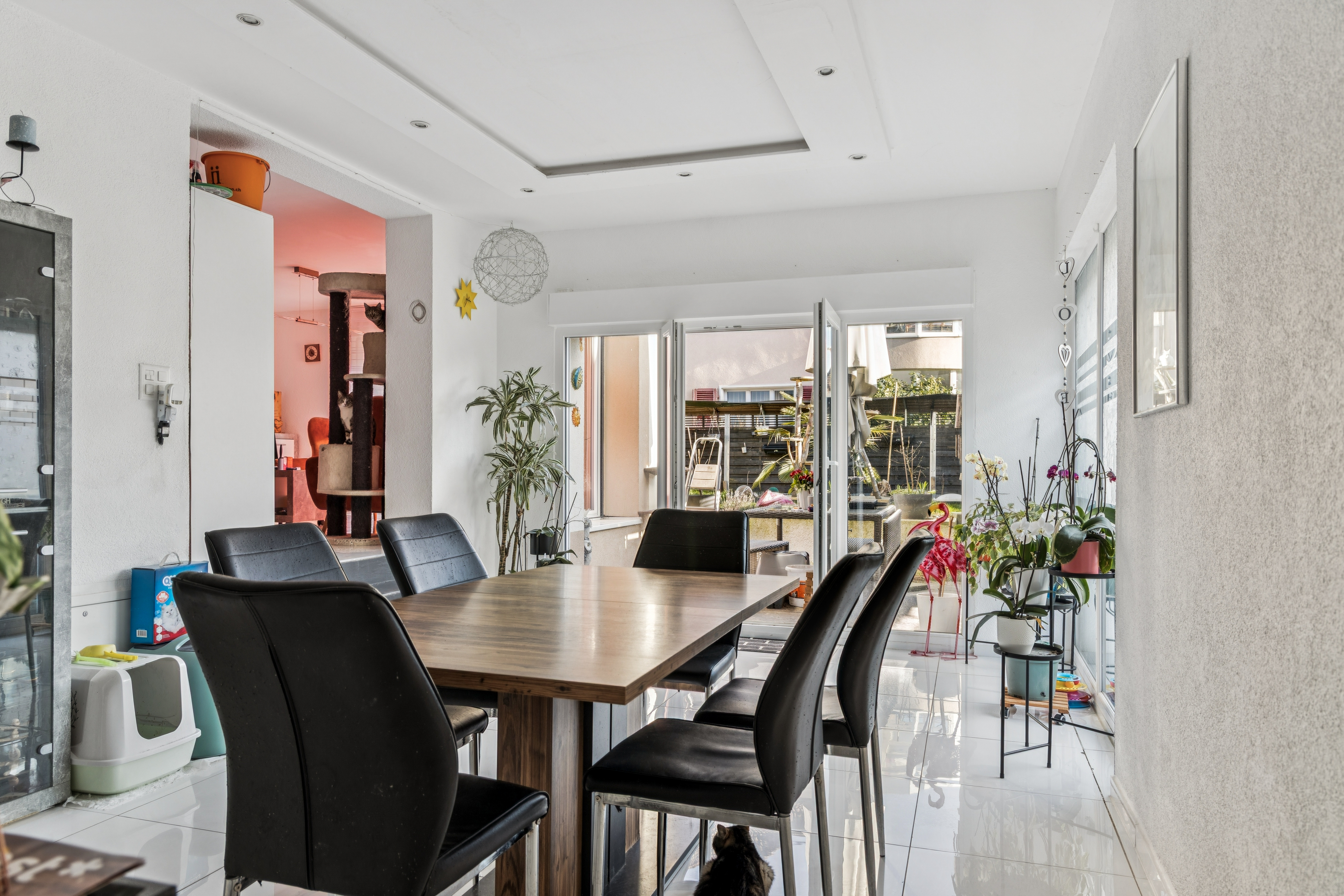 Salle à manger spacieuse et représentative