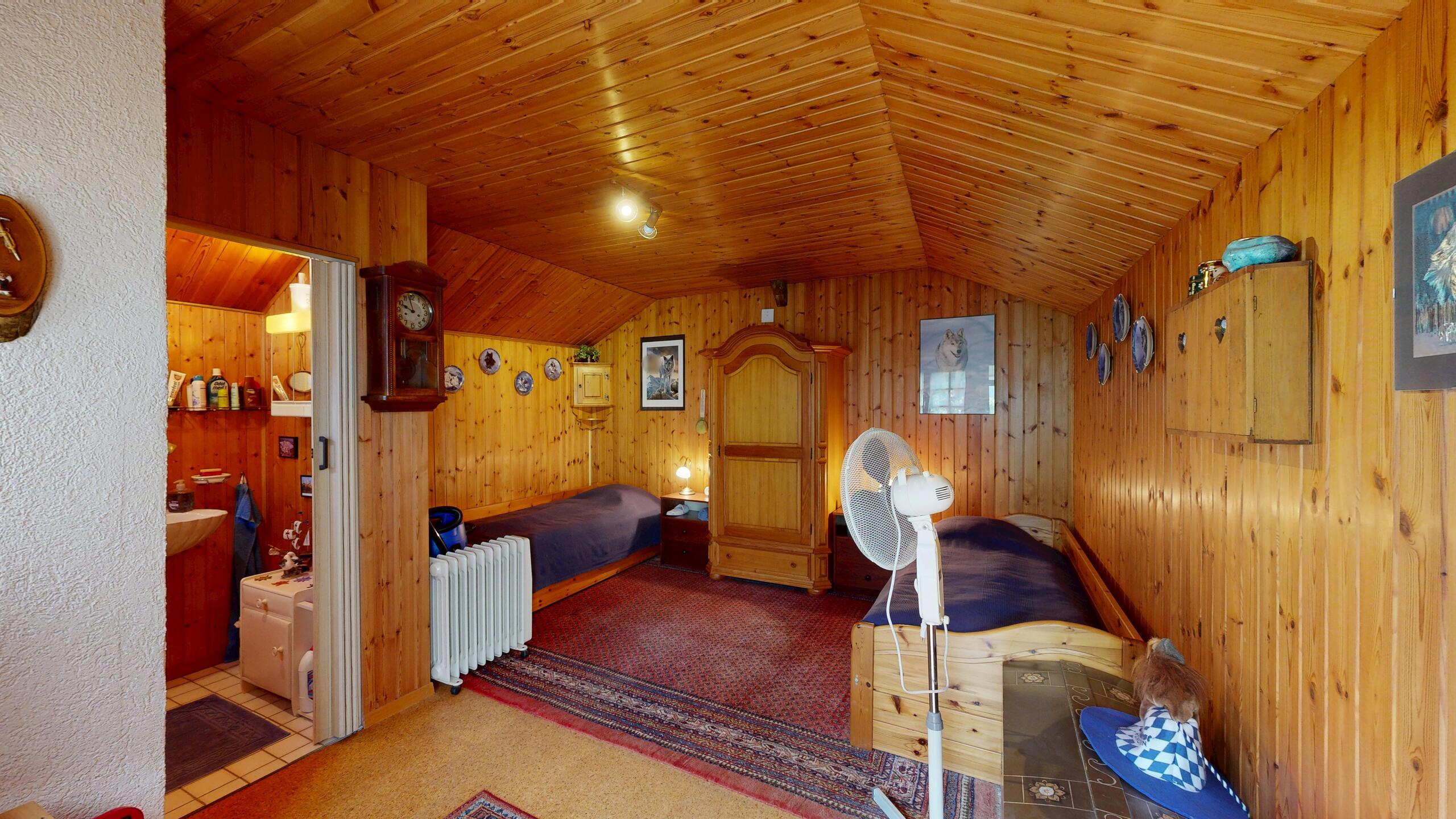 Photo 8