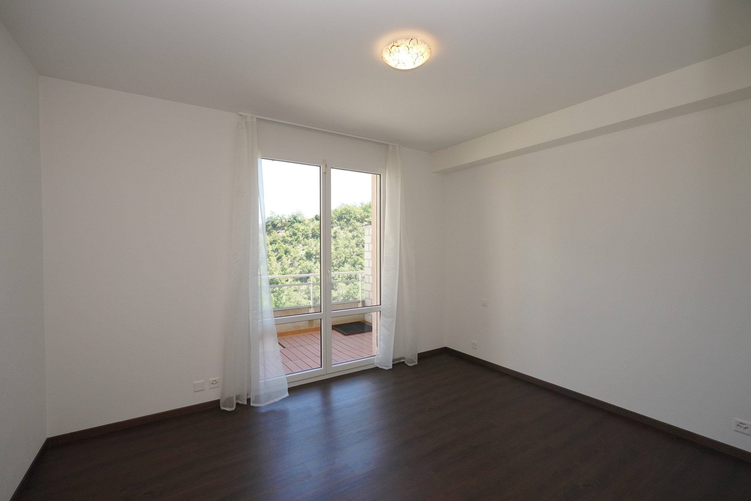 Interior view 11