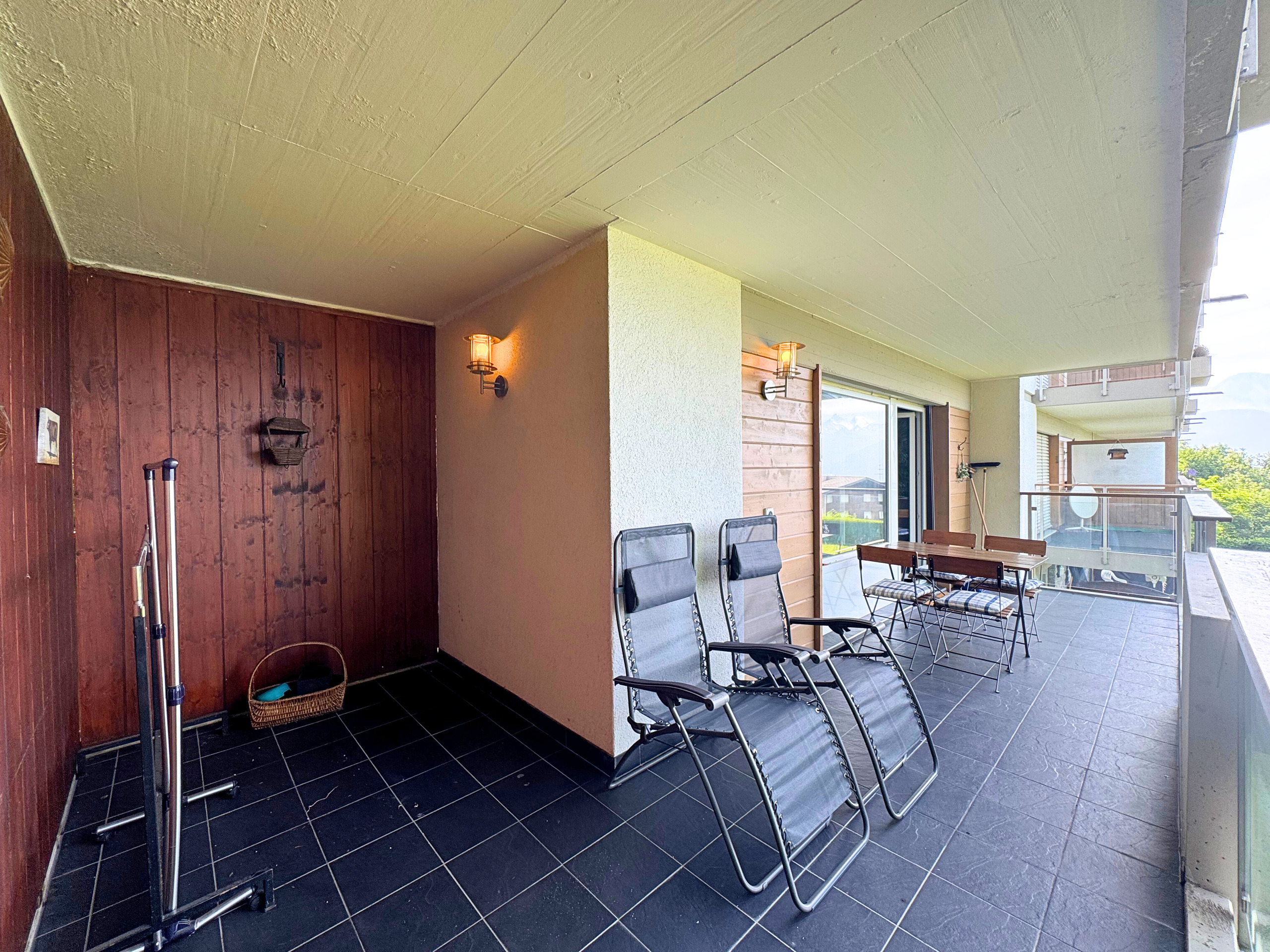 Interior view 1