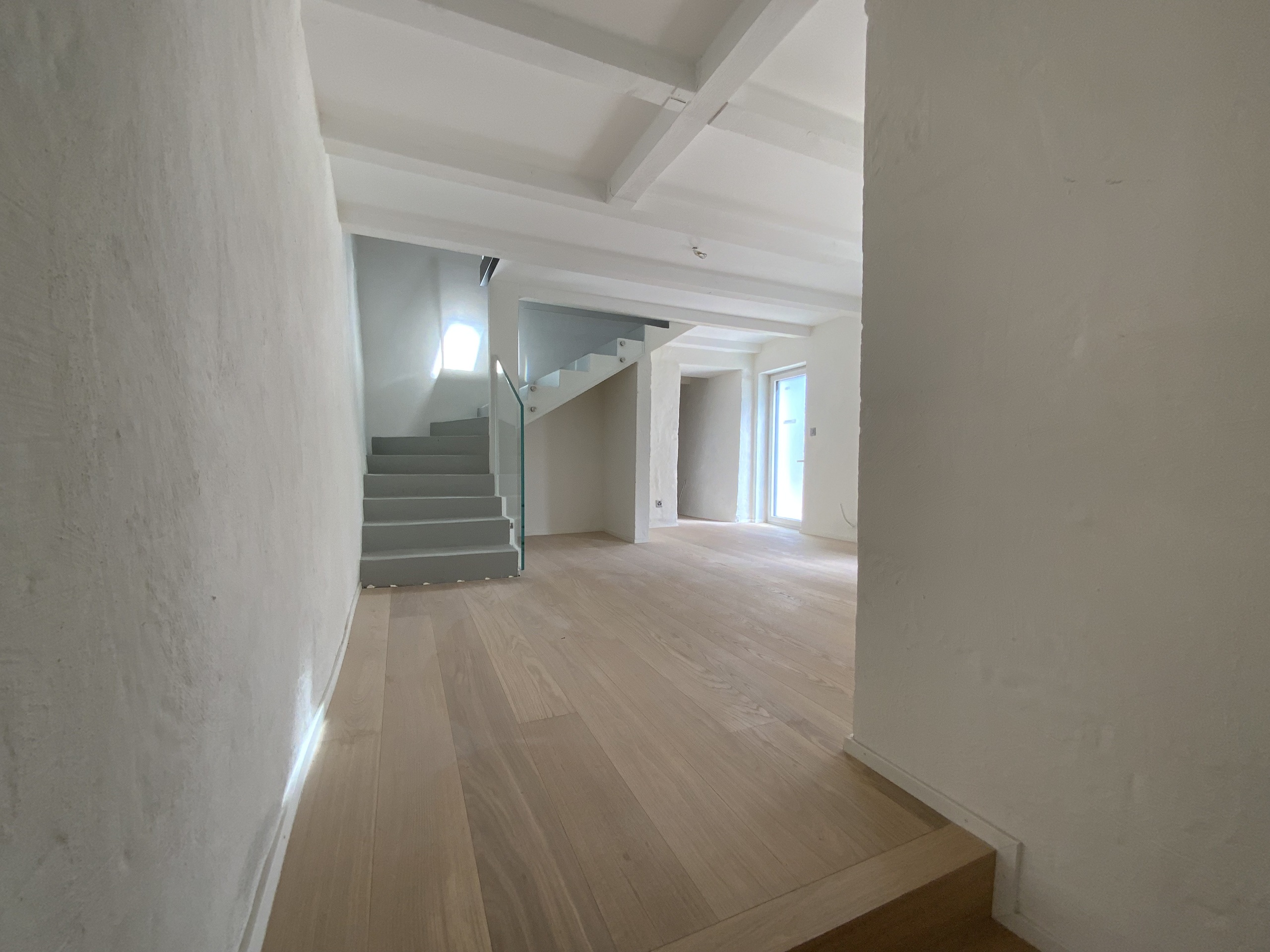 Dépendance rez-de-chaussée atelier Dépendance rez-de-chaussée atelier