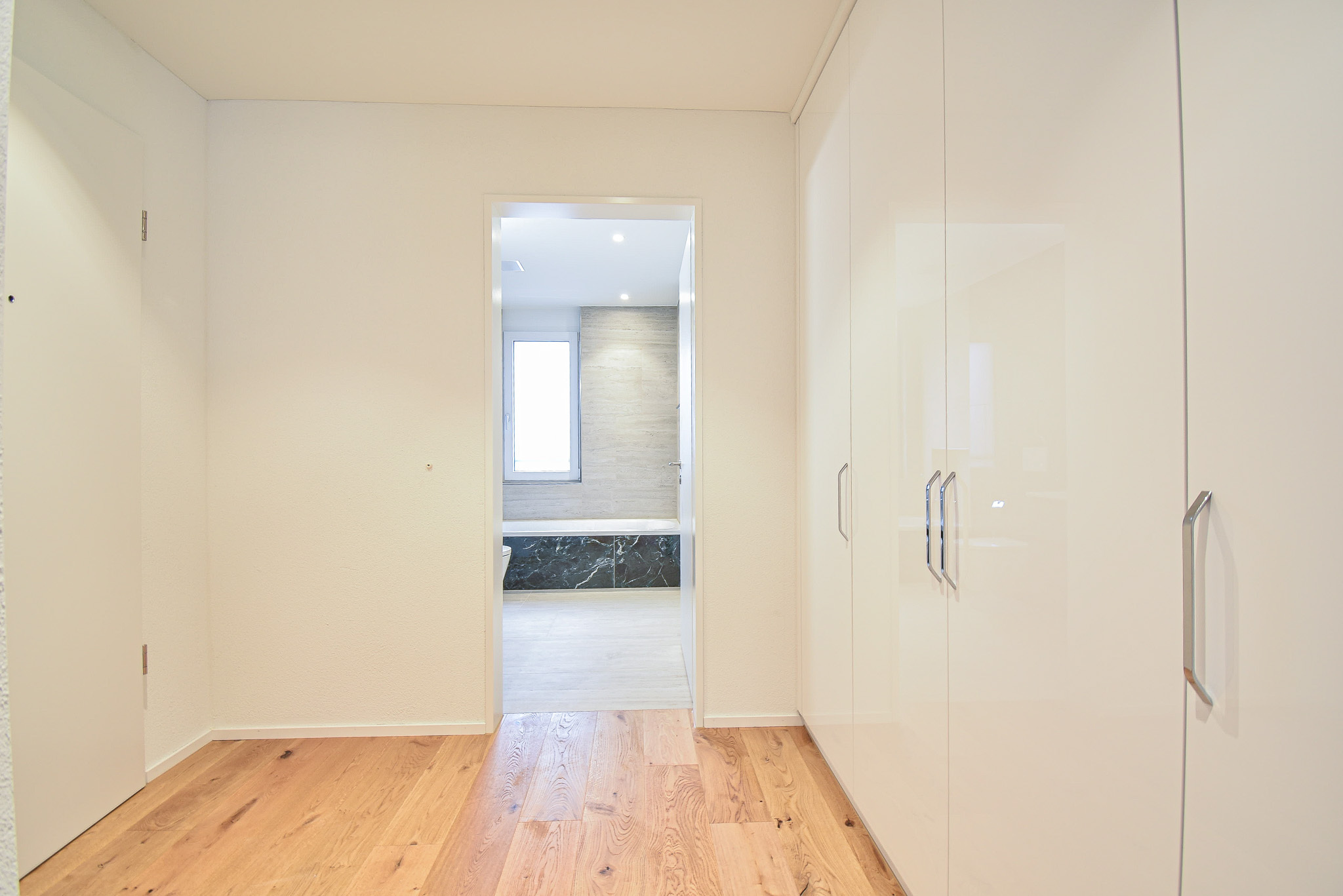 Entrée mit Einbauschrank