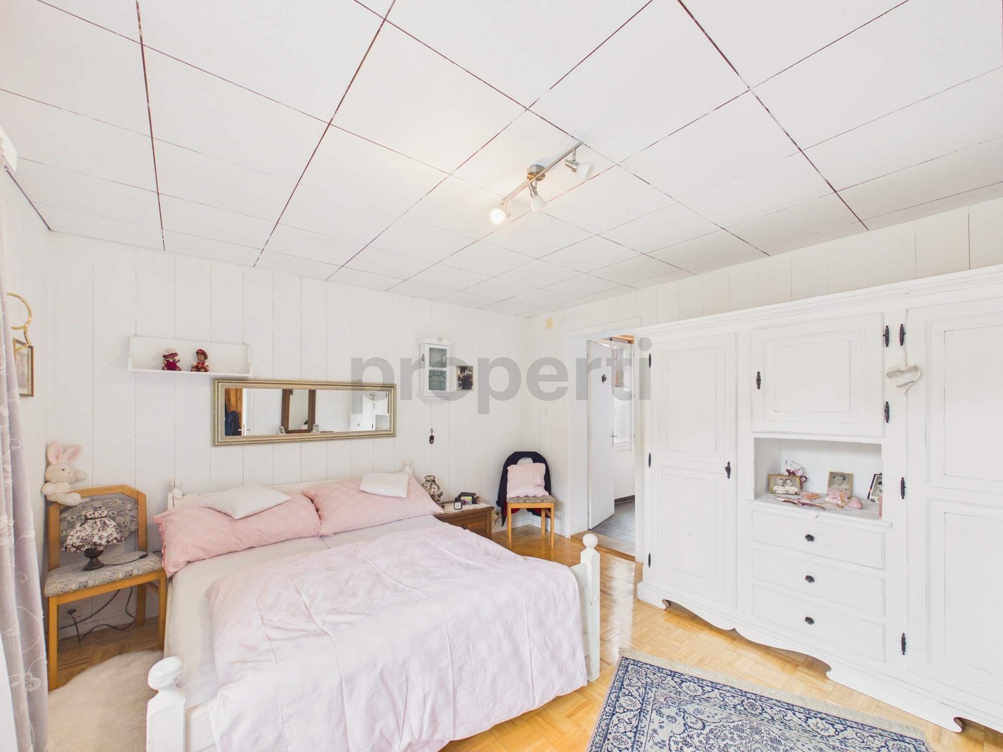 Image 8 Image 8