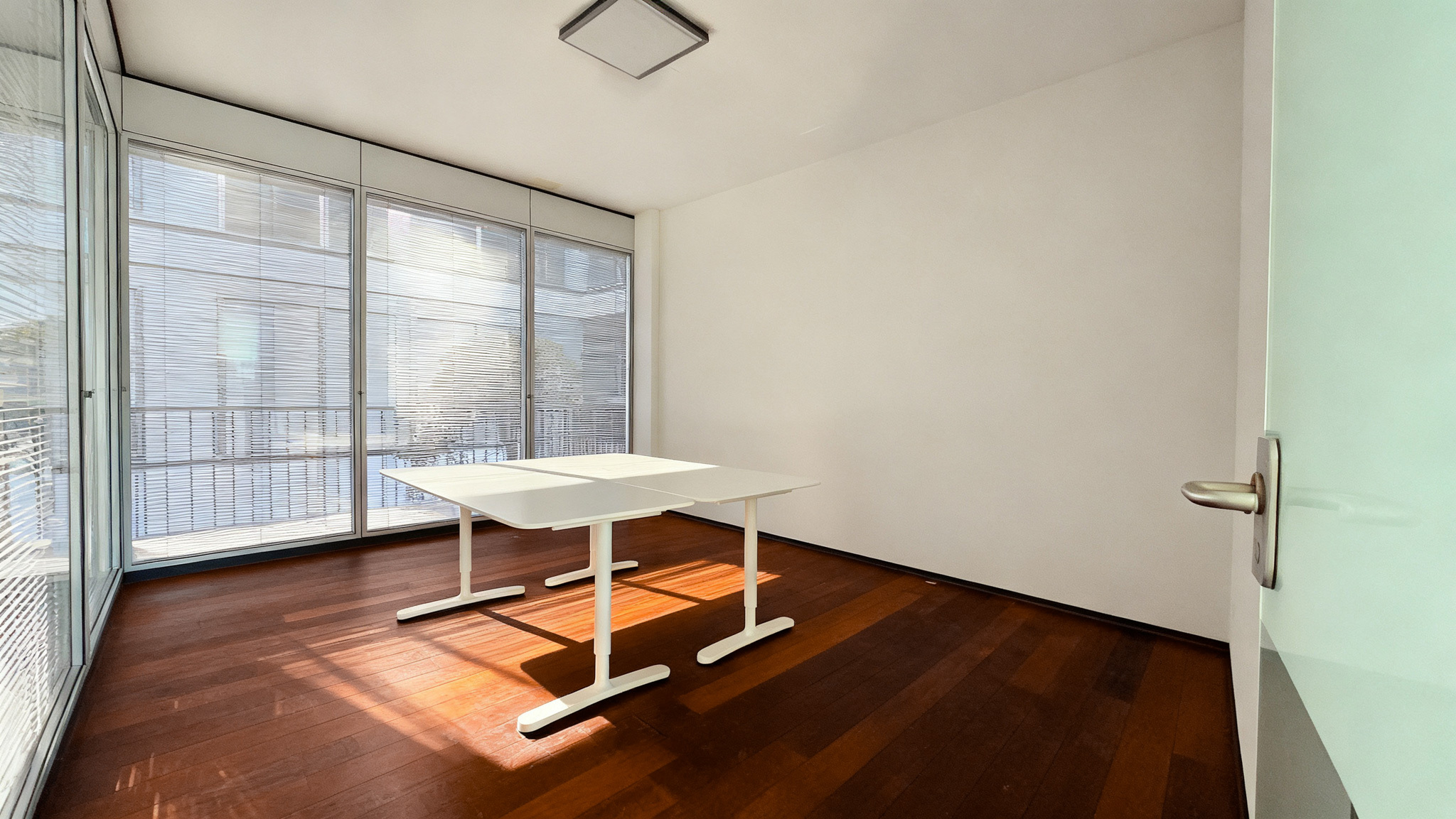 Interior view 4