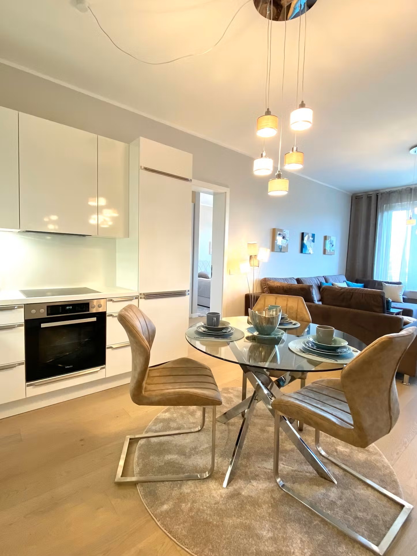 Interior view 10