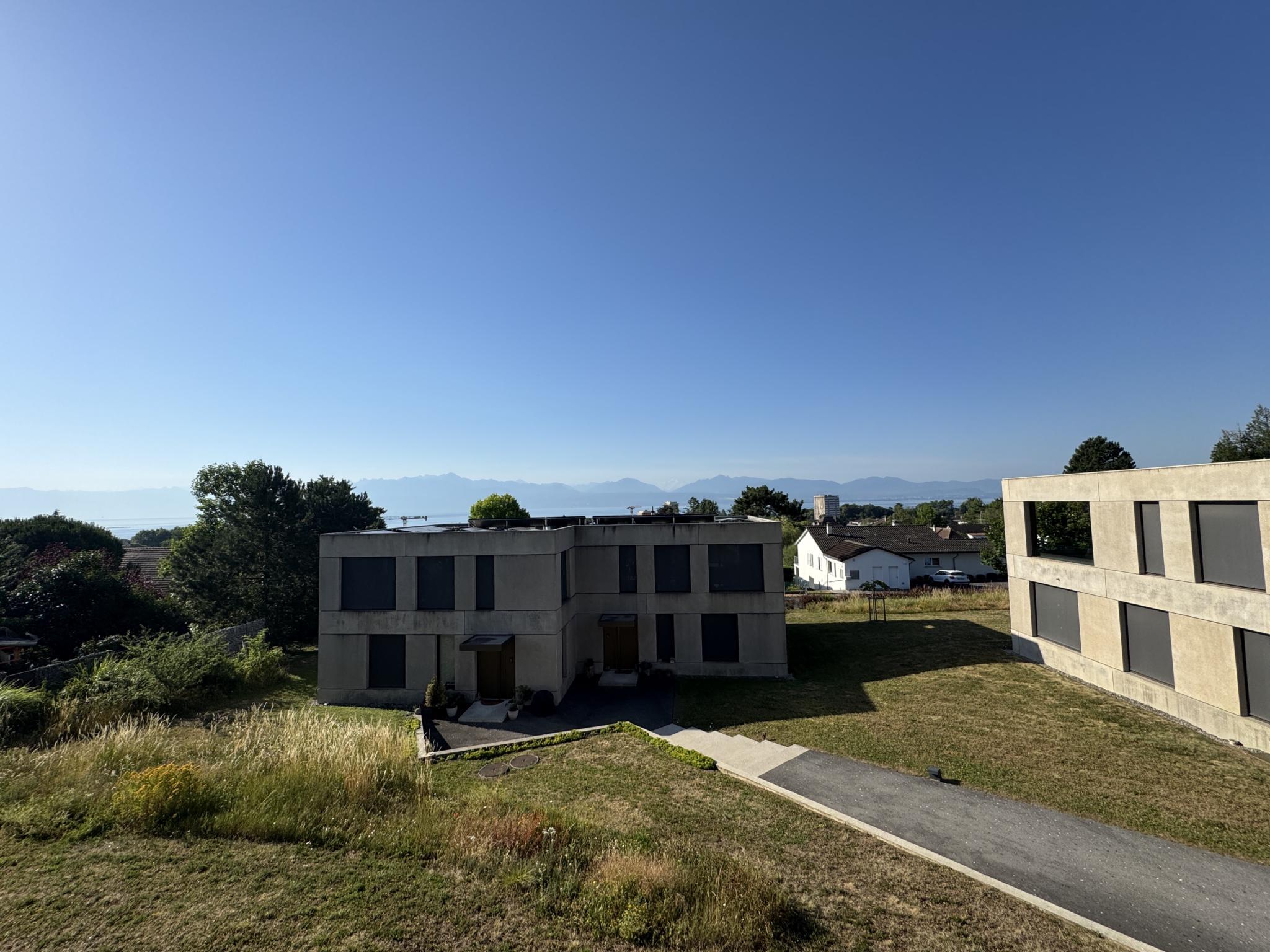 Firstview