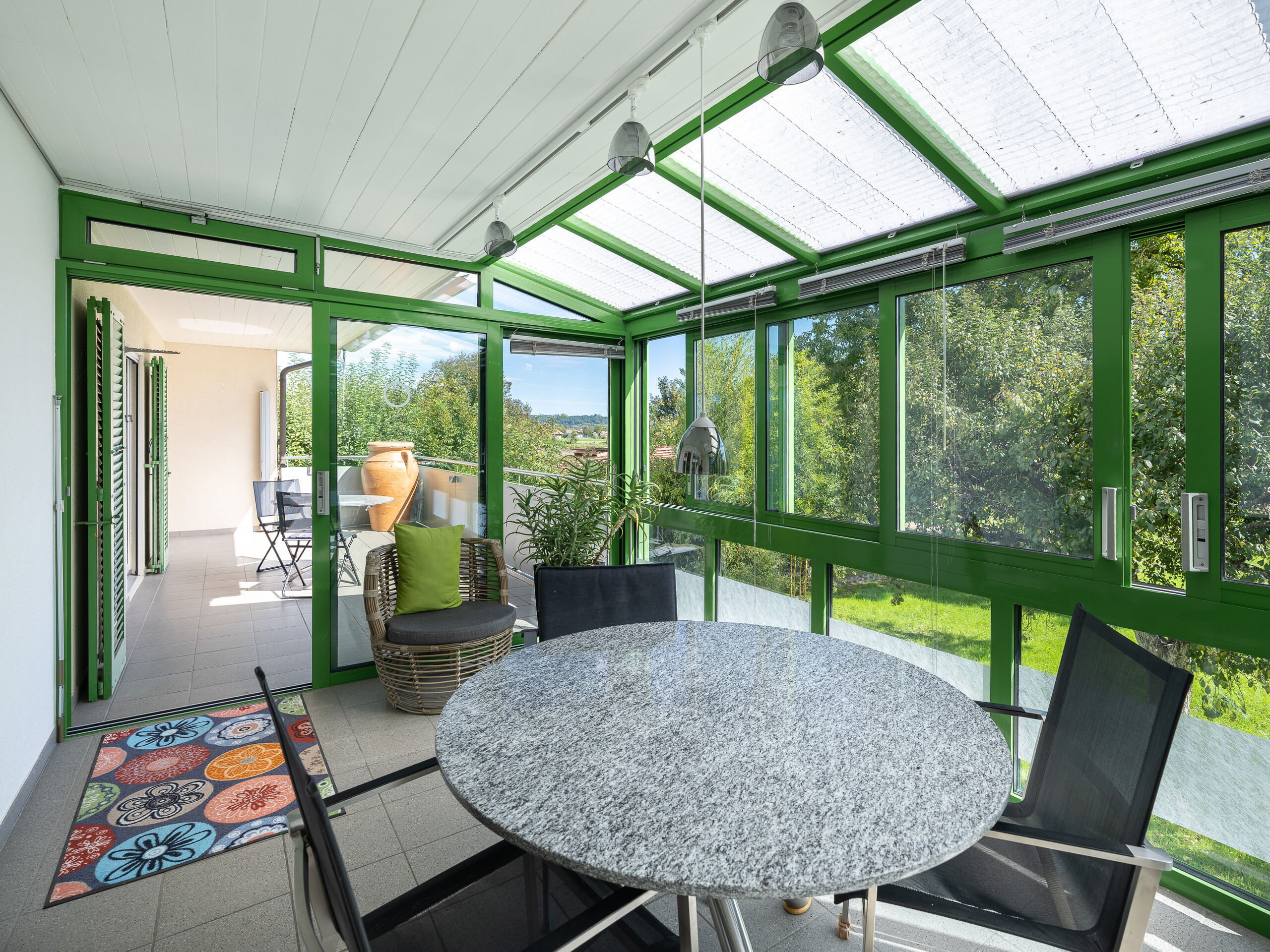 WINTERGARTEN MIT ZUGANG TERRASSE