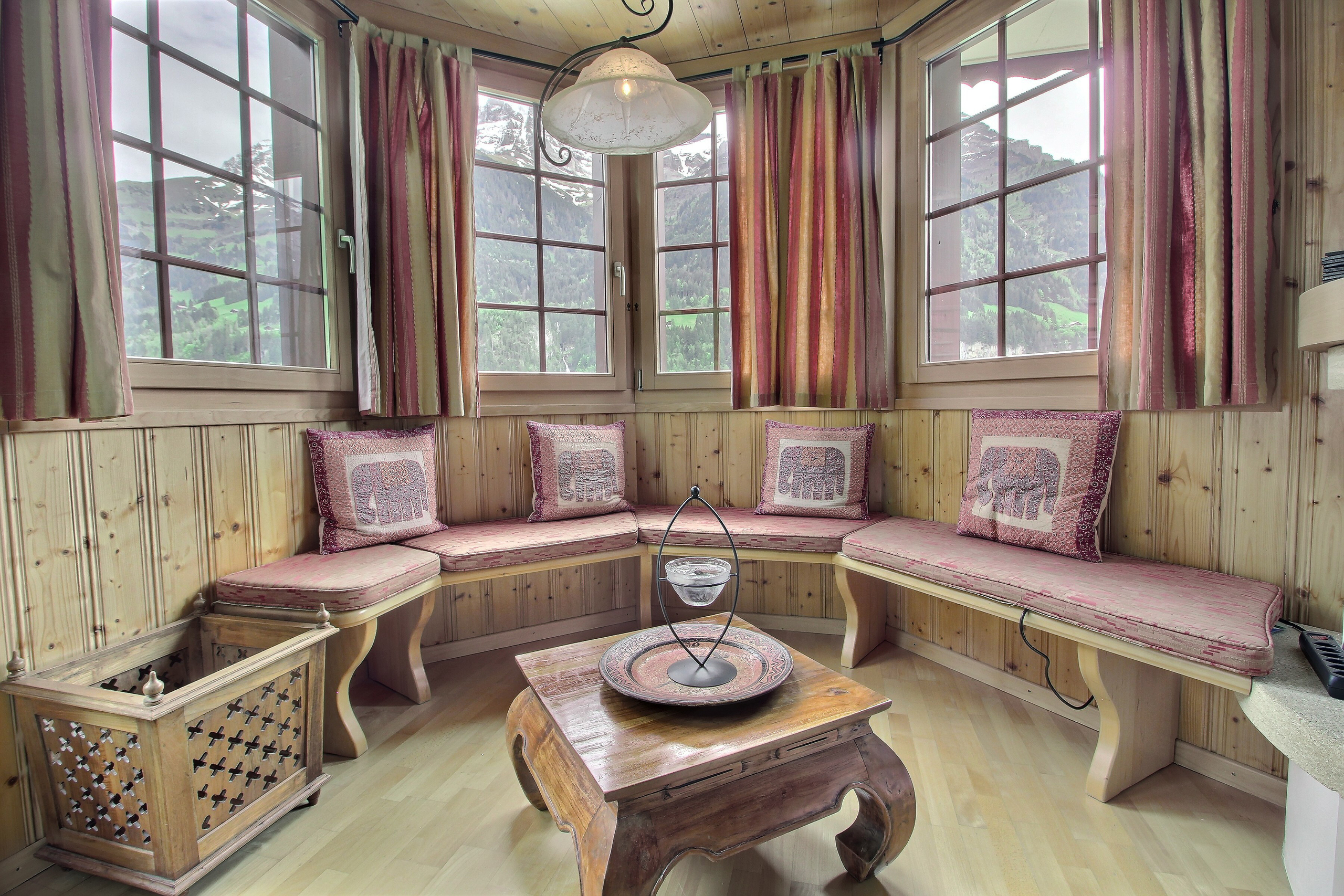 Interior view 6