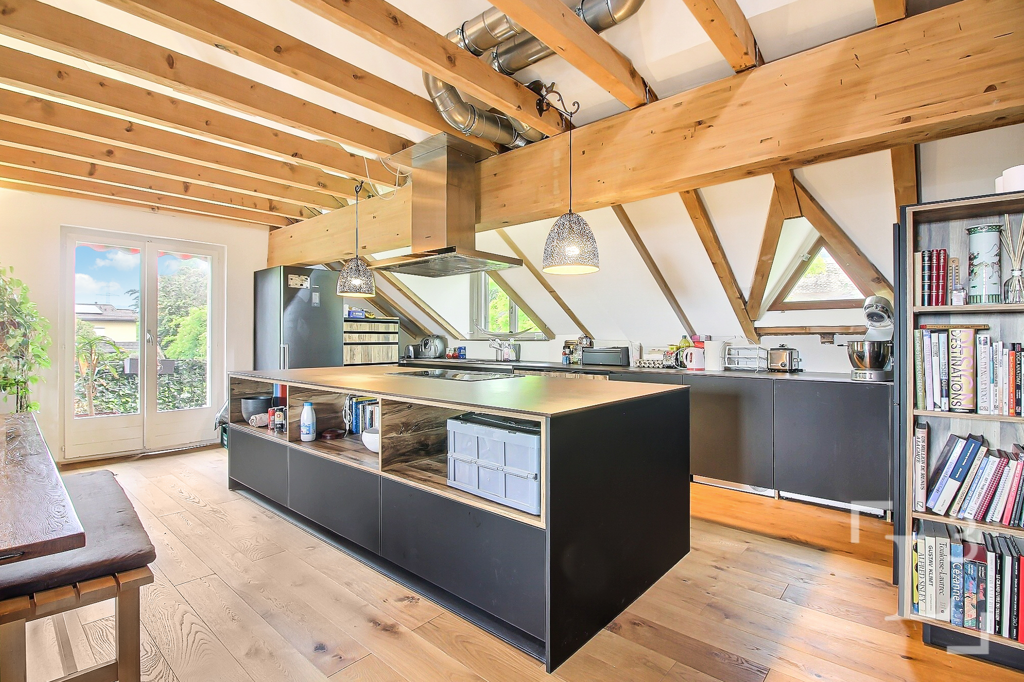 Cuisine ouverte équipée