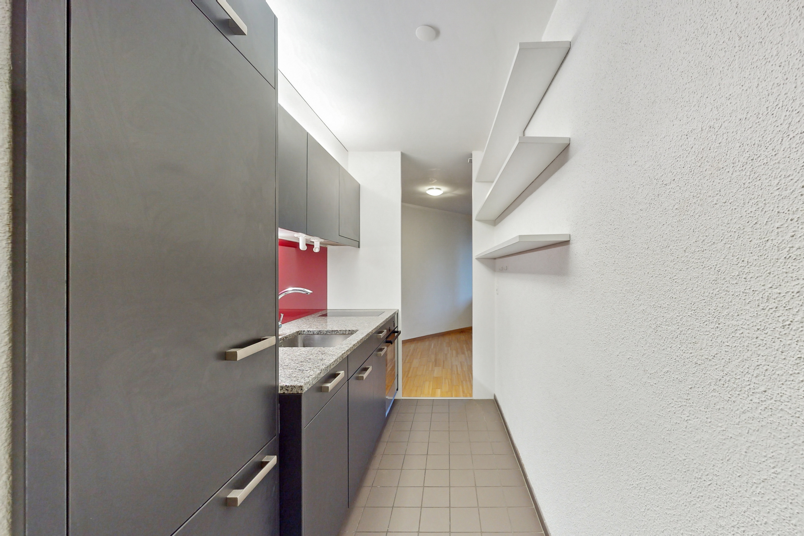Photo 6