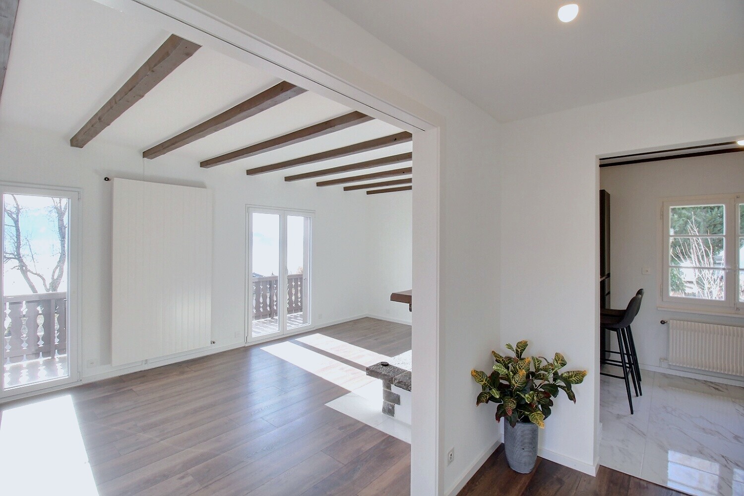 Interior view 3