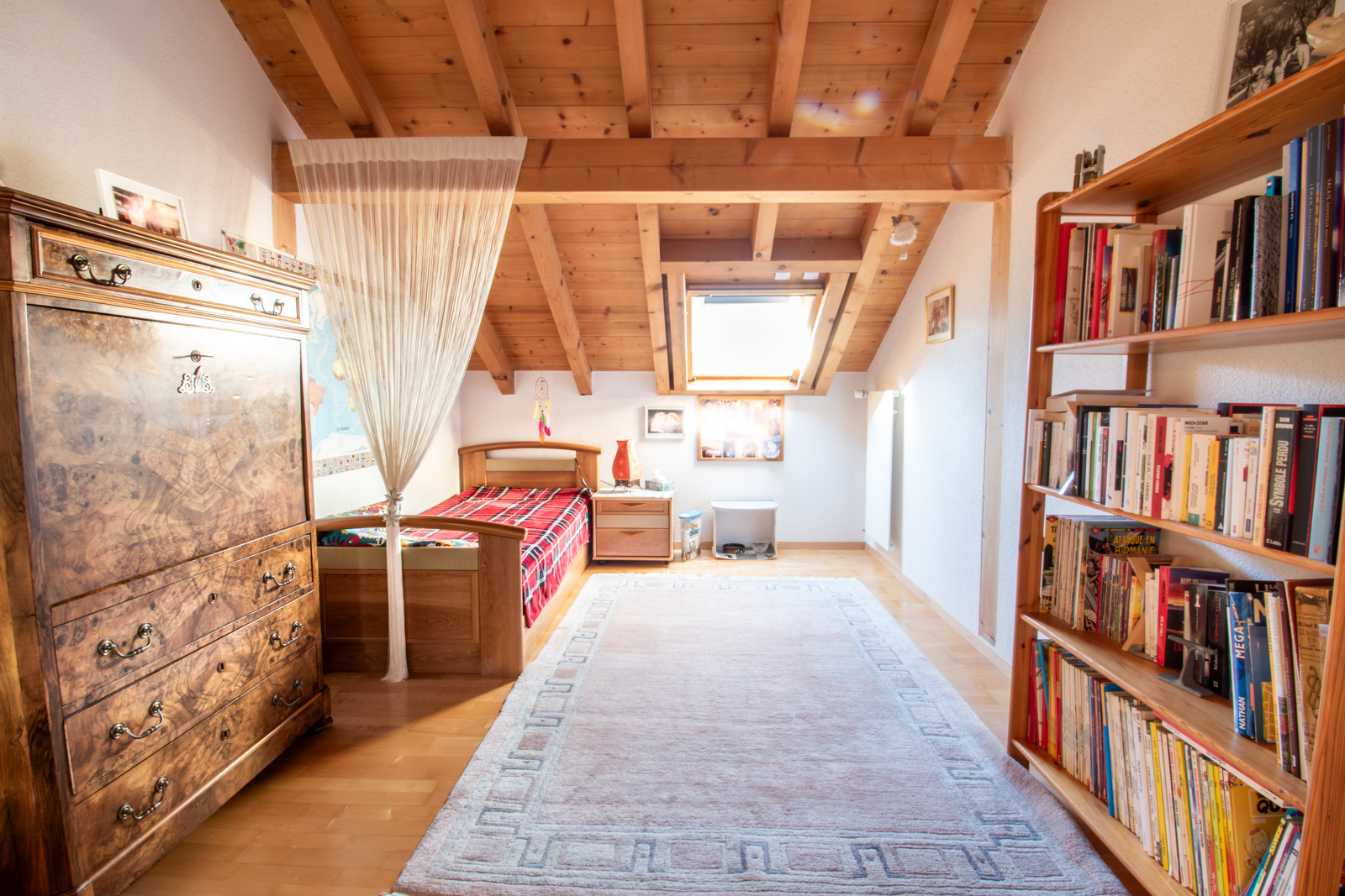 Etage - chambre - 11 m2 / peut être transformé en dressing