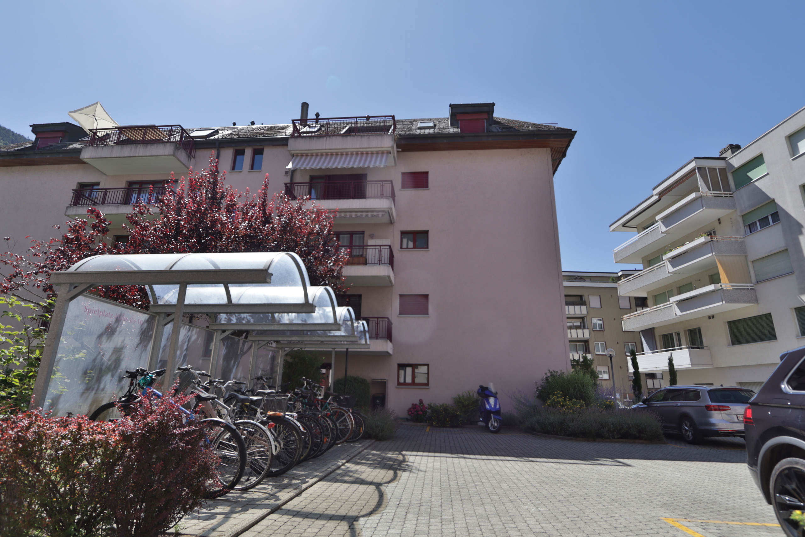 Exterior view 10