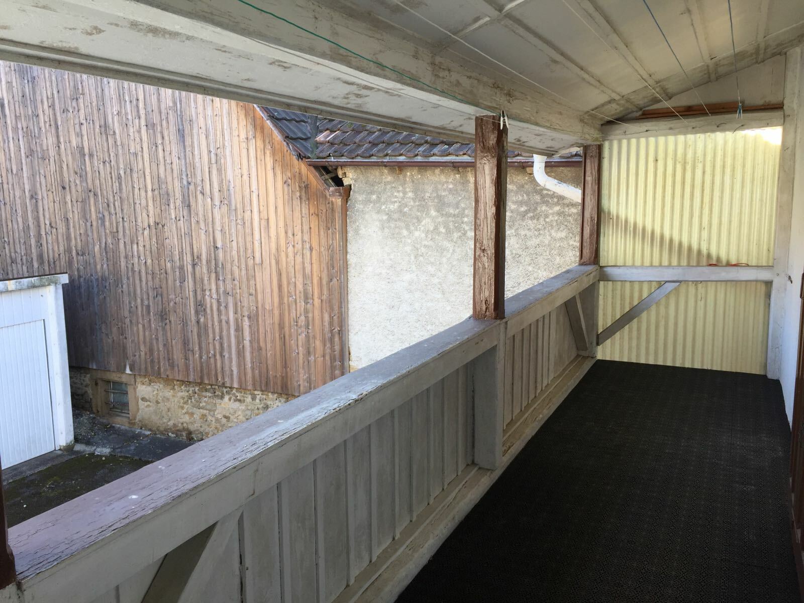 Large balcony/terrace Large balcony/terrace