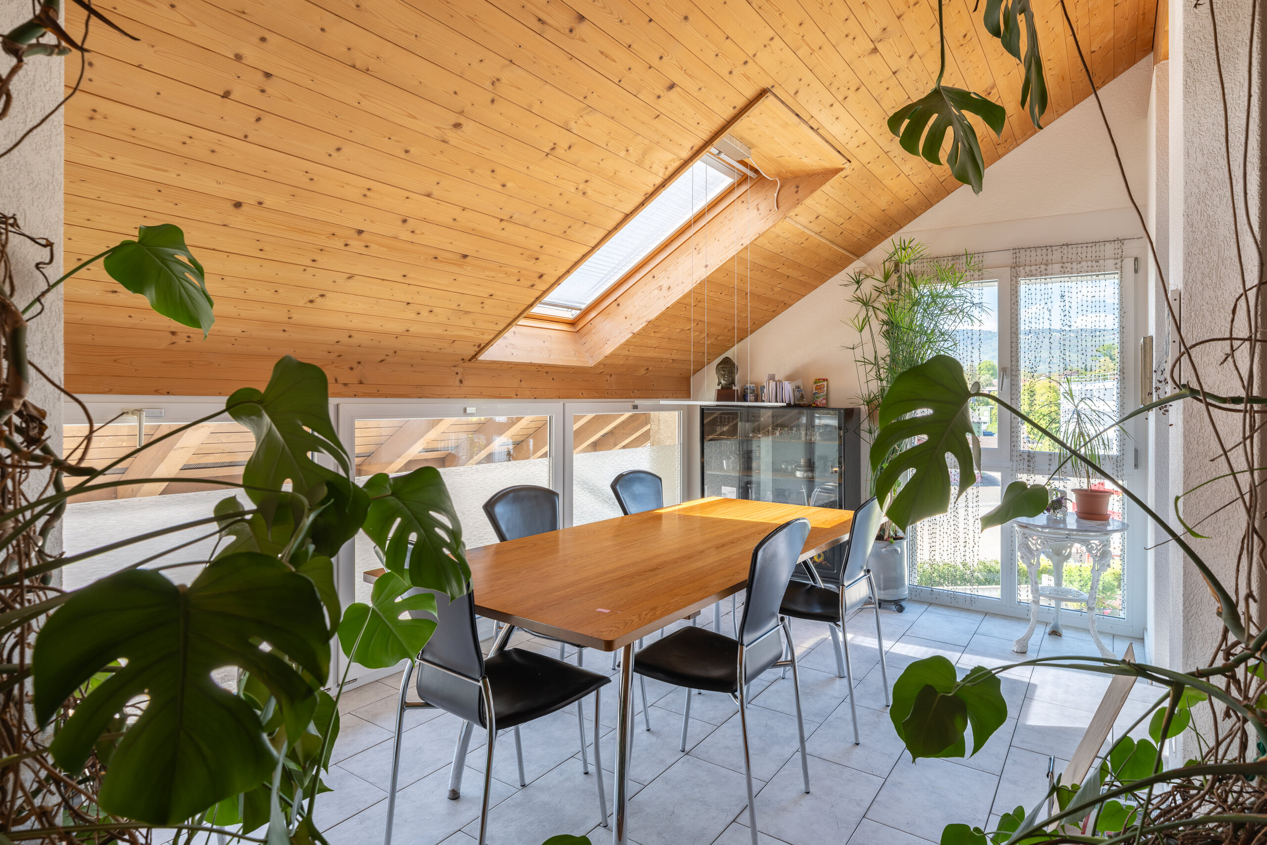 Interior view 2
