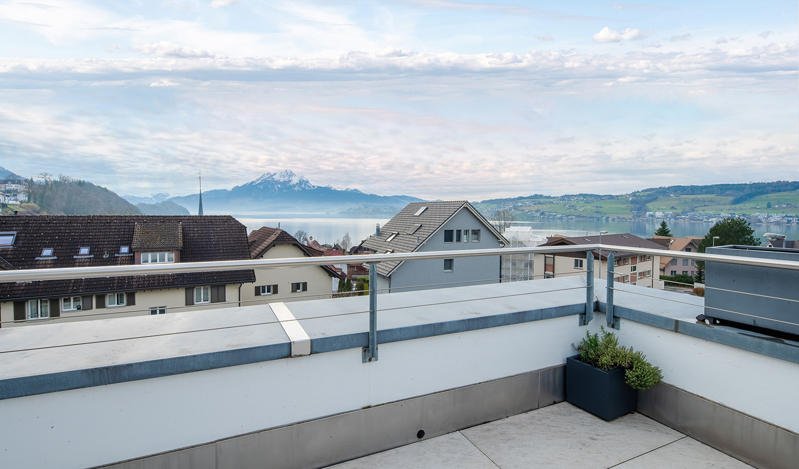 Weitere Fotos unter www.dv-immo.ch