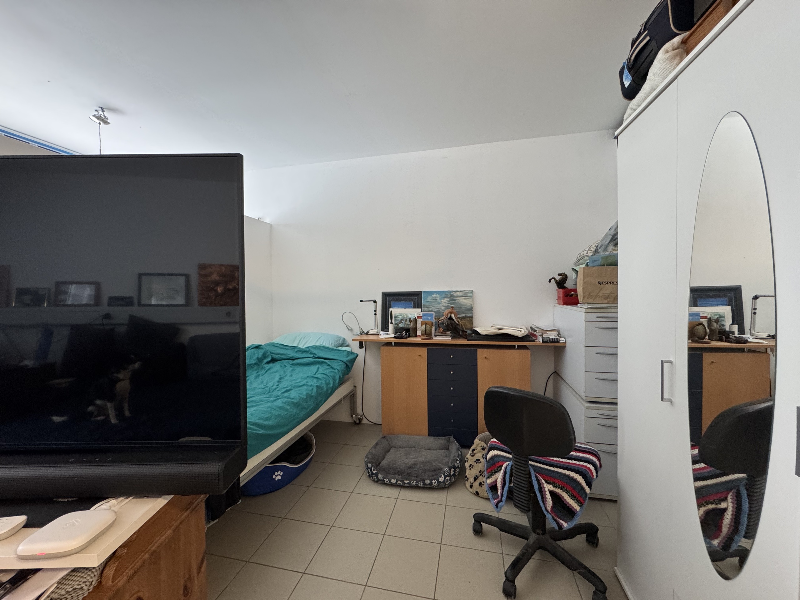 Interior view 13