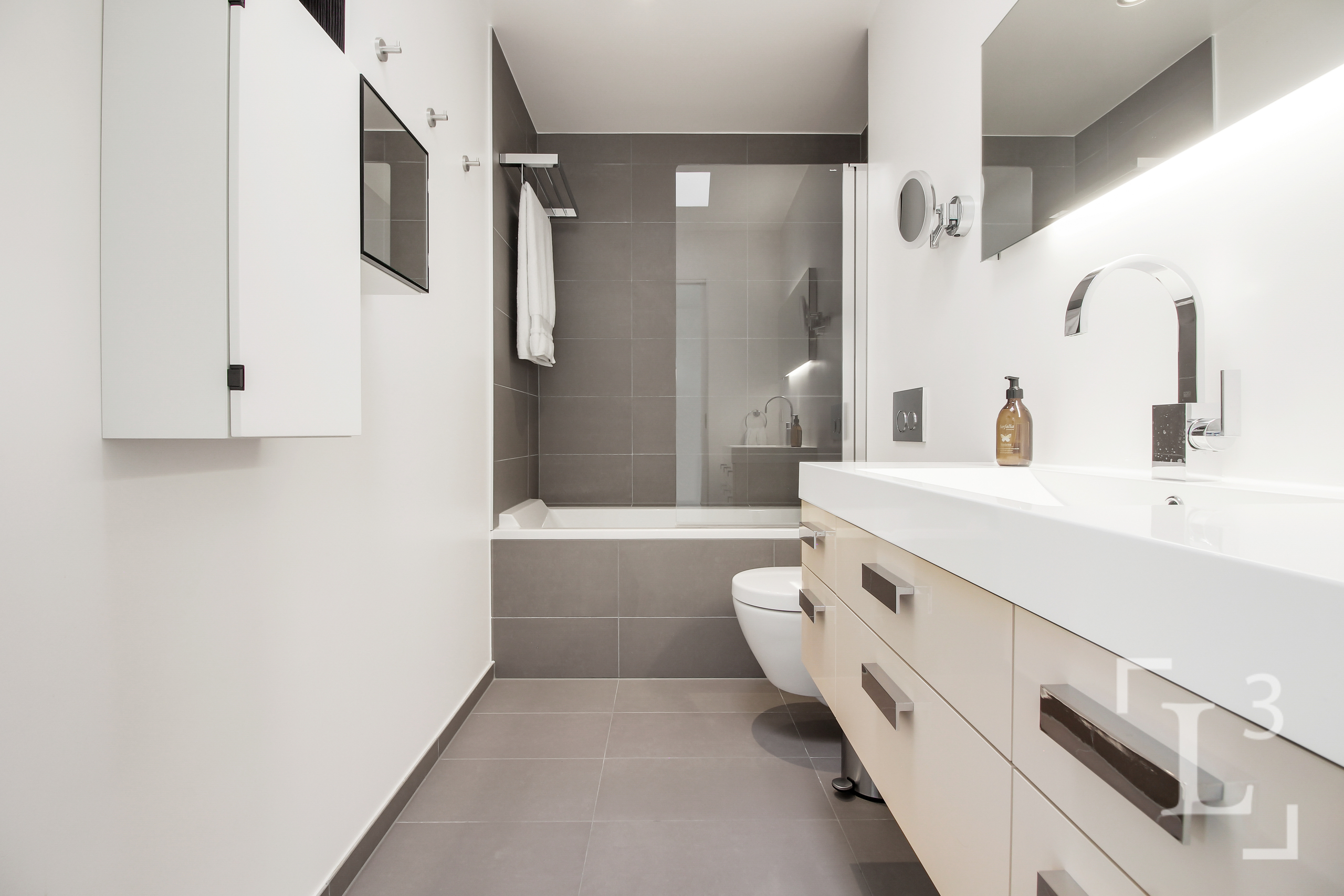Salle de bain (Chambre 1 en suite) Salle de bain (Chambre 1 en suite)