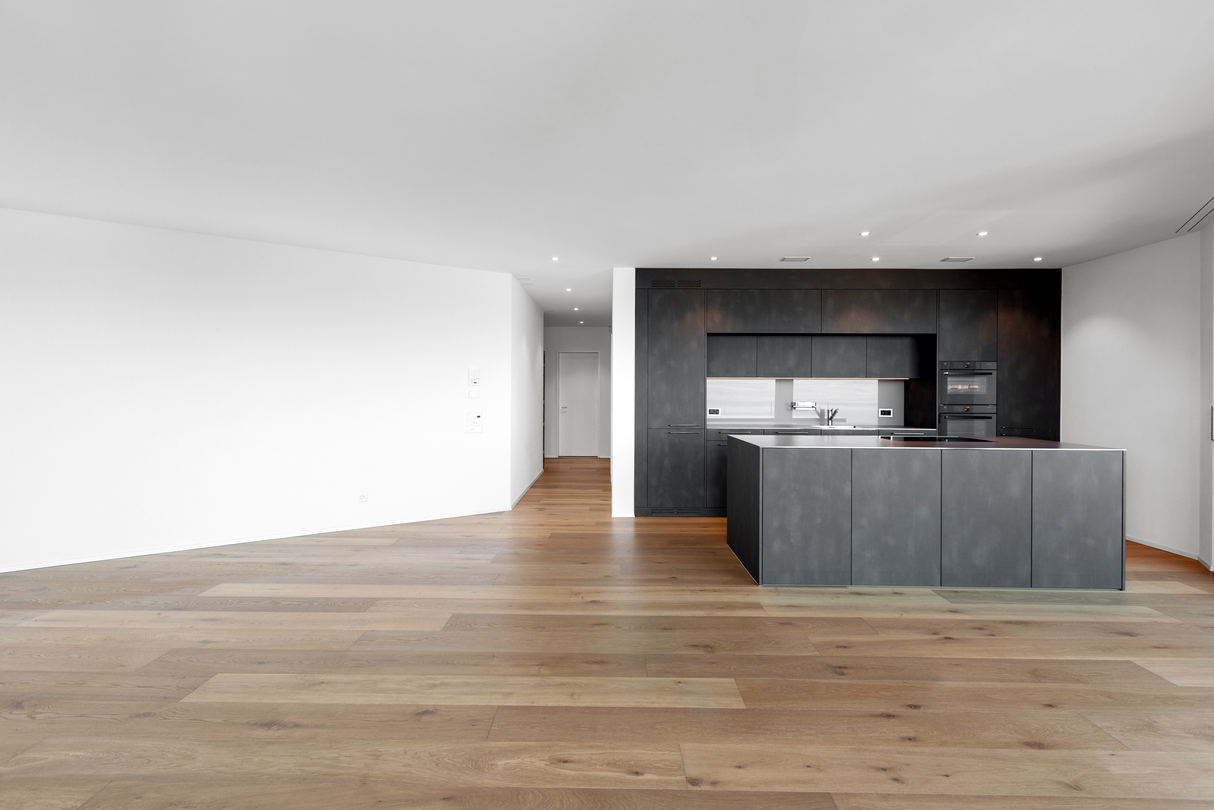 Hier verbindet sich modernste Eleganz mit traumhafter Seesicht. Hier verbindet sich modernste Eleganz mit traumhafter Seesicht.