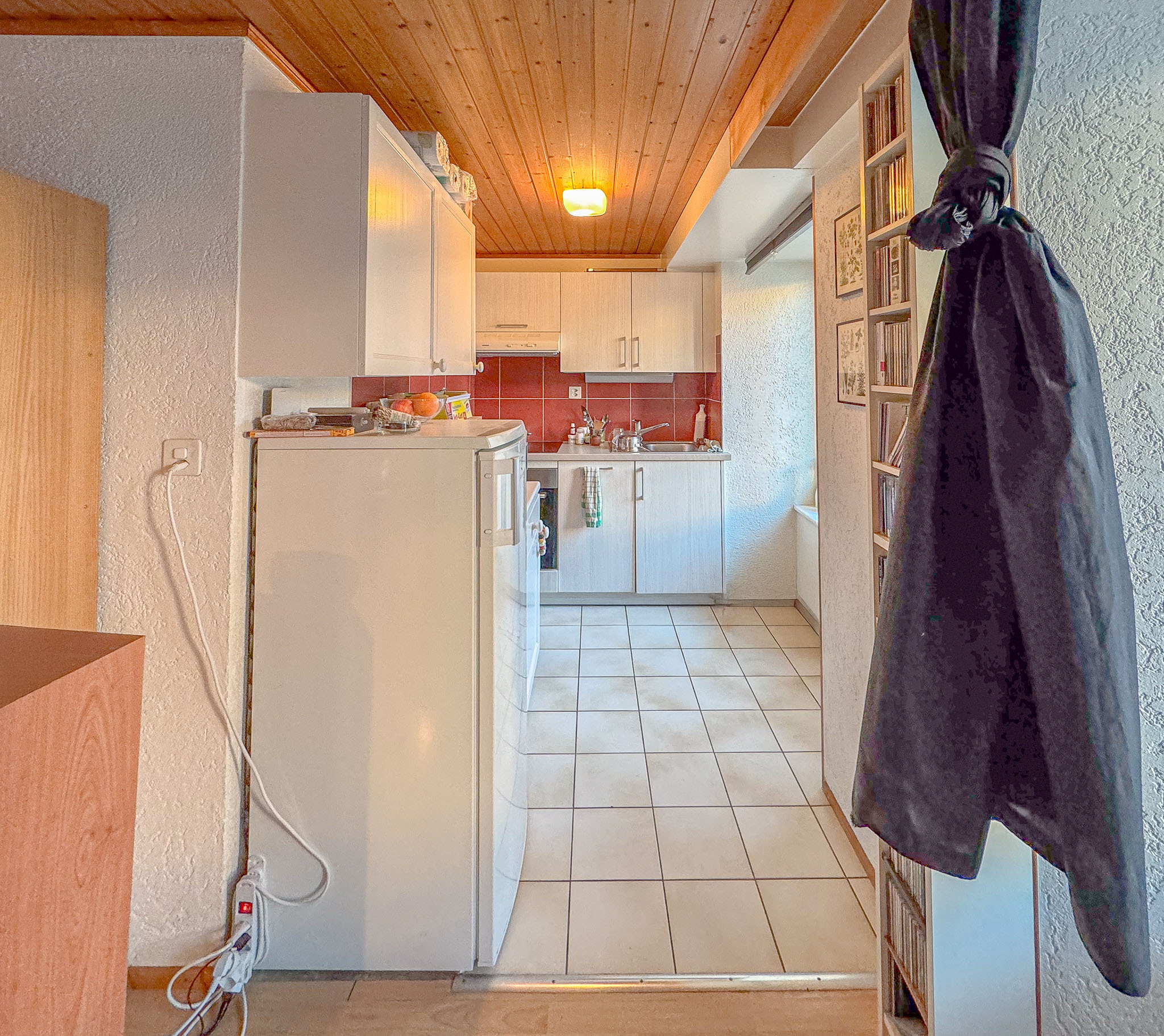 Appartement au rez inférieur - cuisine agencée Appartement au rez inférieur - cuisine agencée